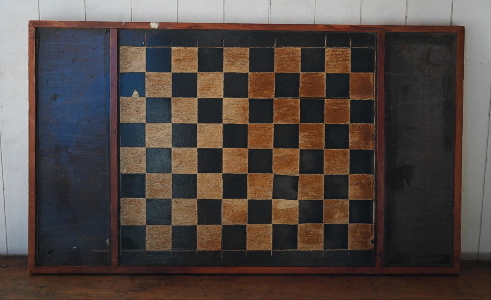 ANTIQUE CHESS BOARD TRAY (1 of 5)