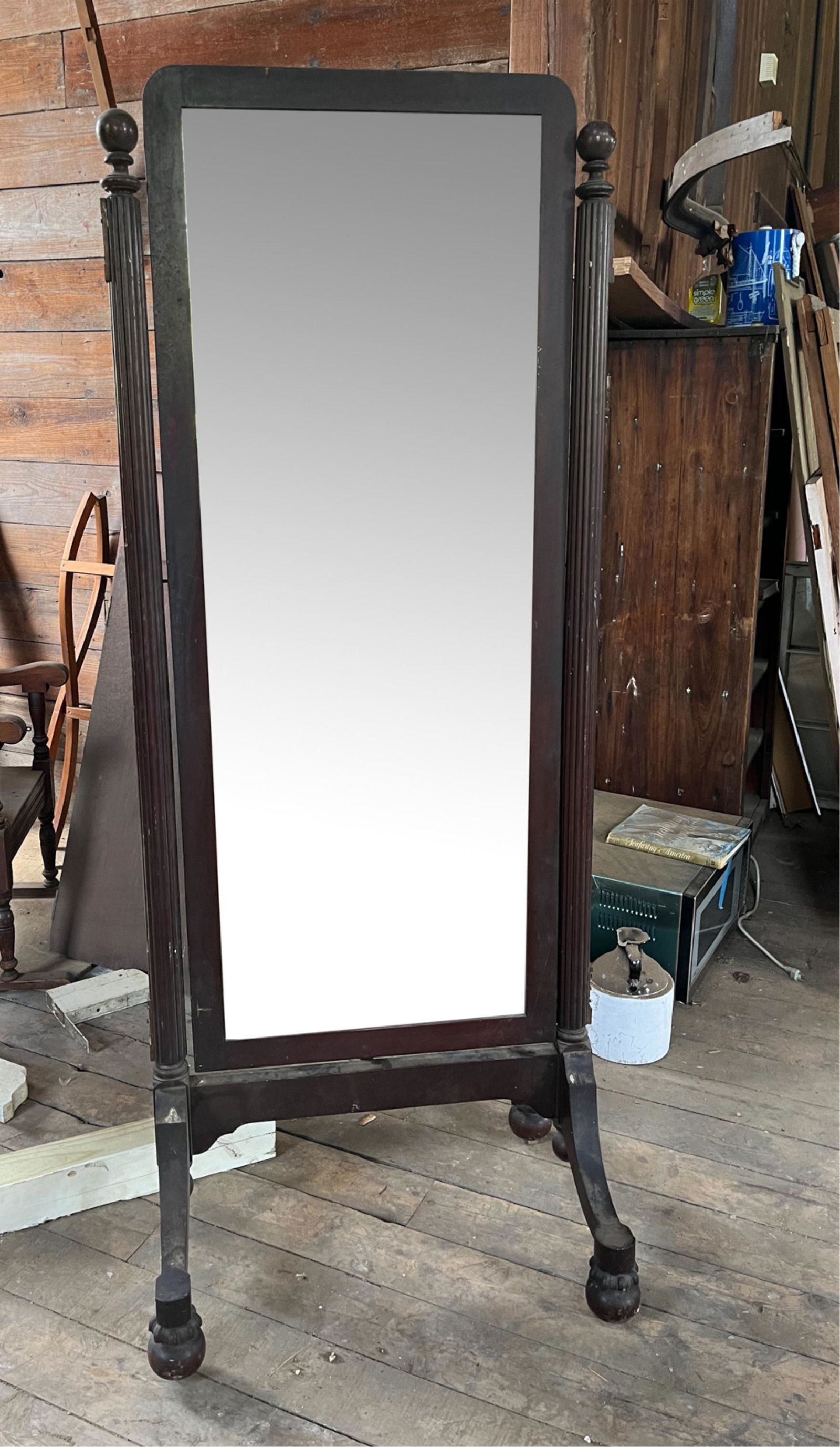 ANTIQUE CHEVAL MIRROR Jun 21, 2022 Westport Auction in CT