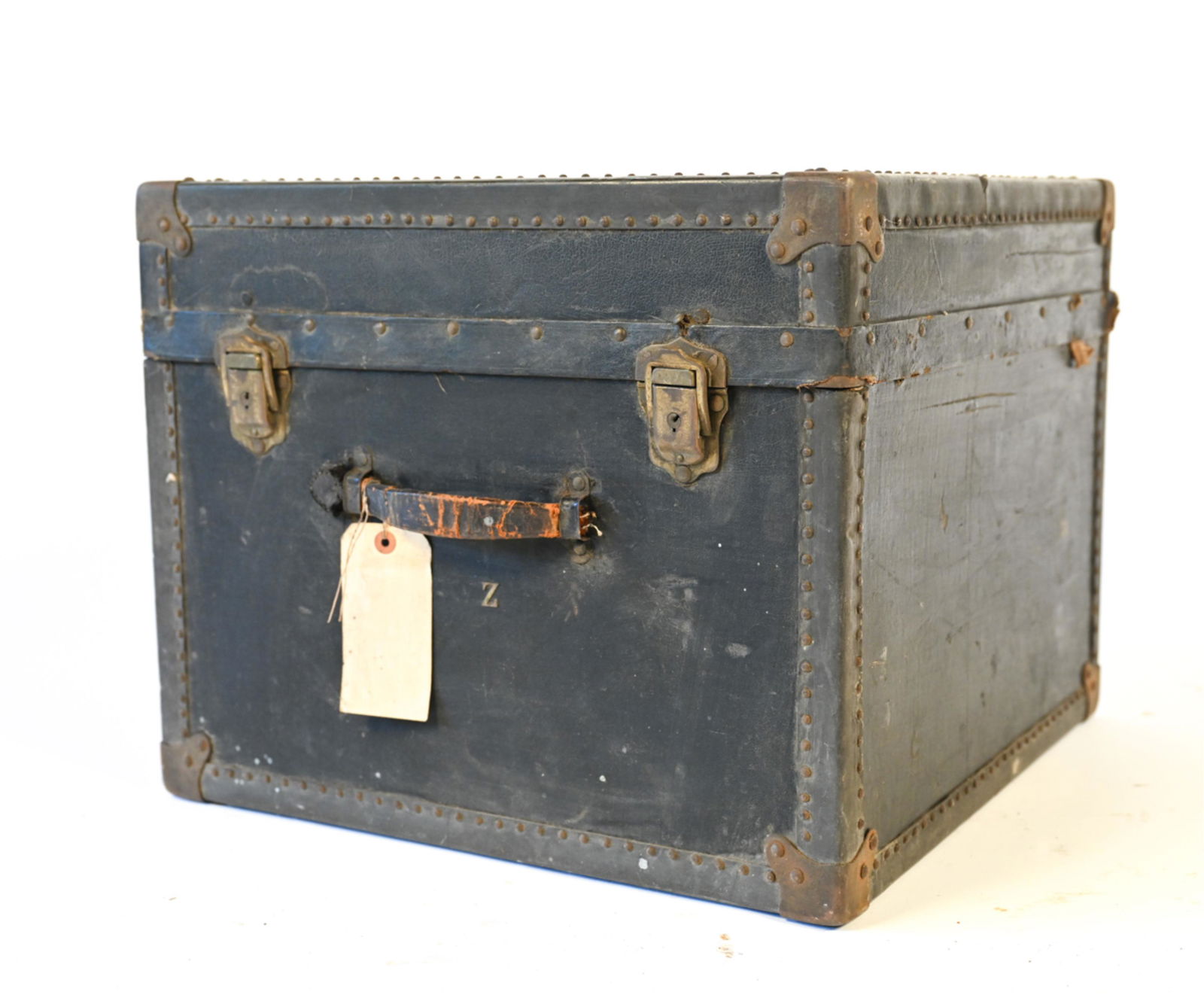 ANTIQUE LEATHER STEAMER TRUNK (1 of 8)