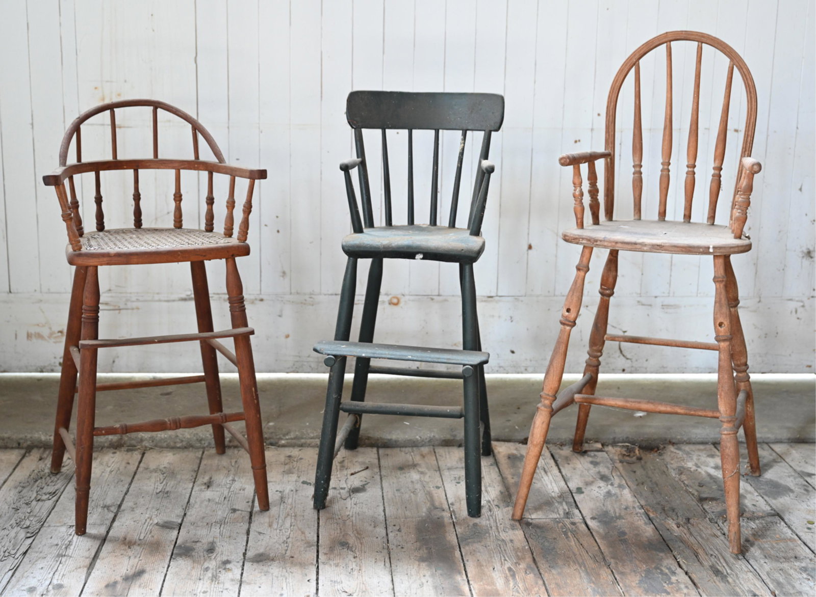 (3) ANTIQUE CHILDREN'S WINDSOR HIGH CHAIRS (1 of 7)