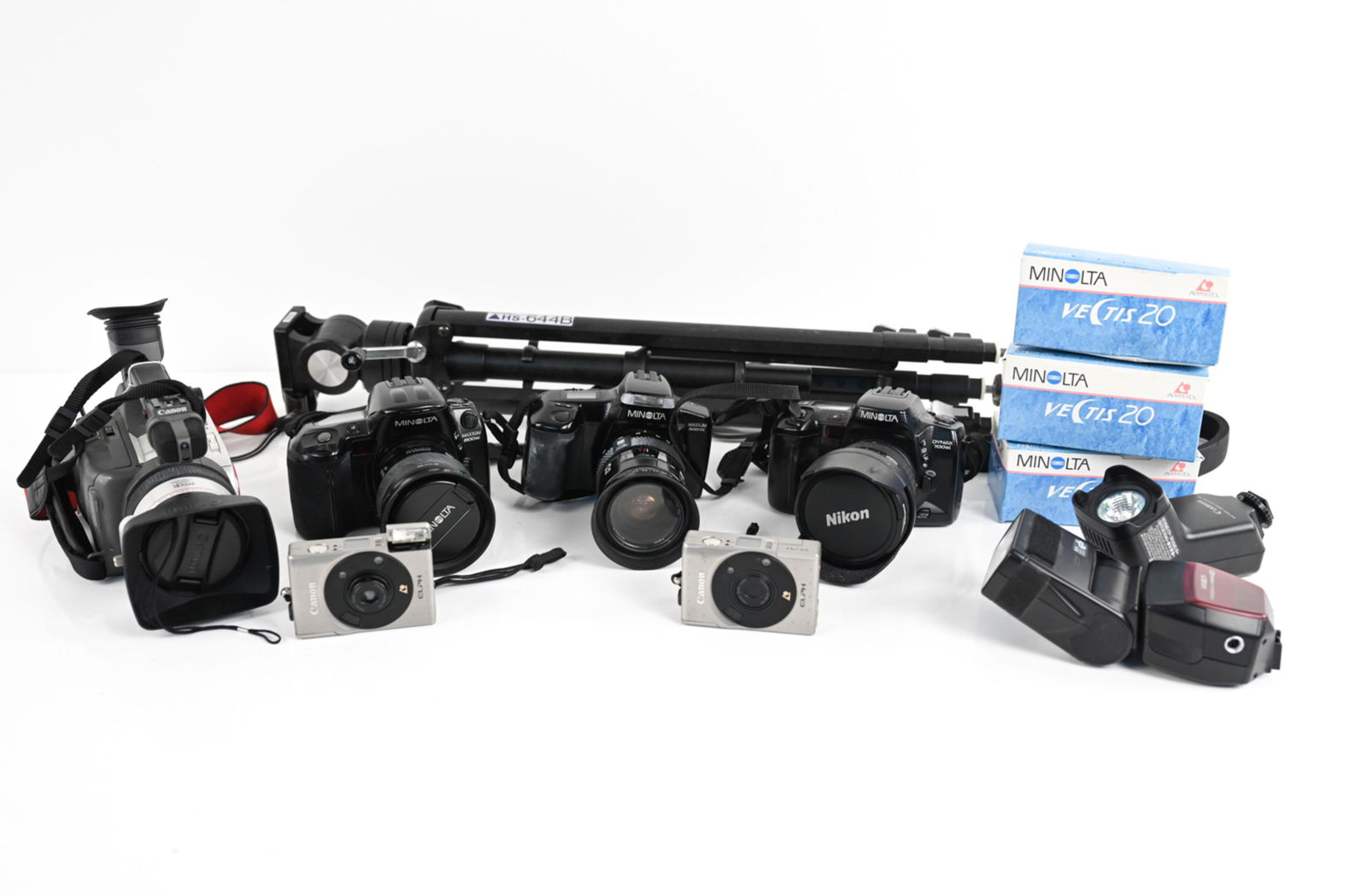 GROUPING OF CAMERAS & EQUIPMENT INCL. NIKON, CANON (1 of 6)