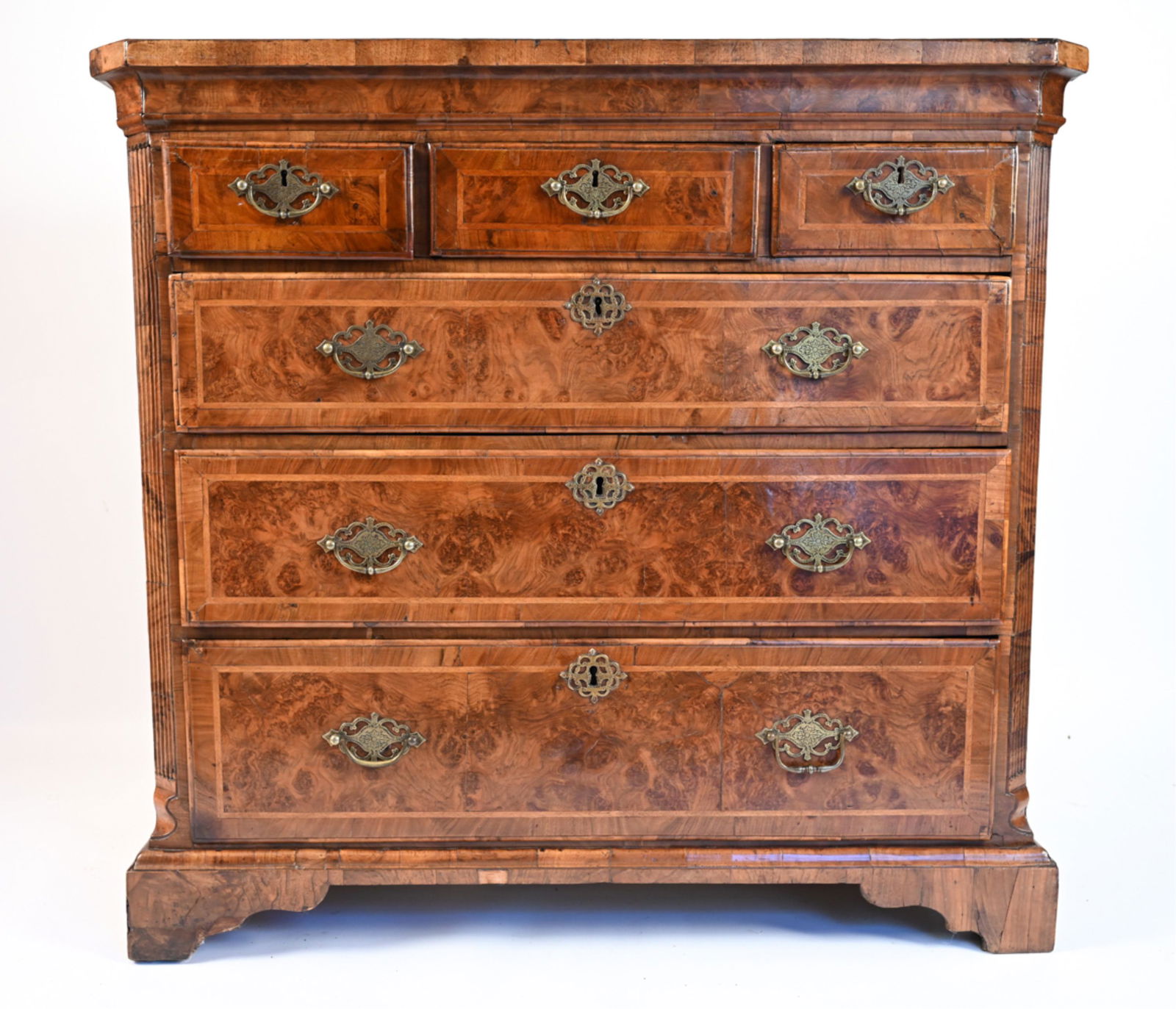 ANTIQUE GEORGIAN BURLWOOD CHEST OF DRAWERS (1 of 20)