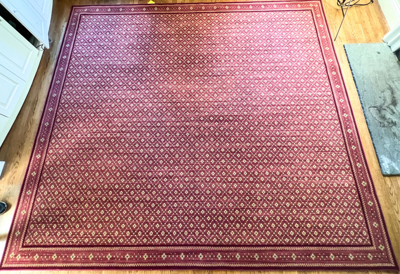 STARK CARPET MODERN RUG (1 of 6)