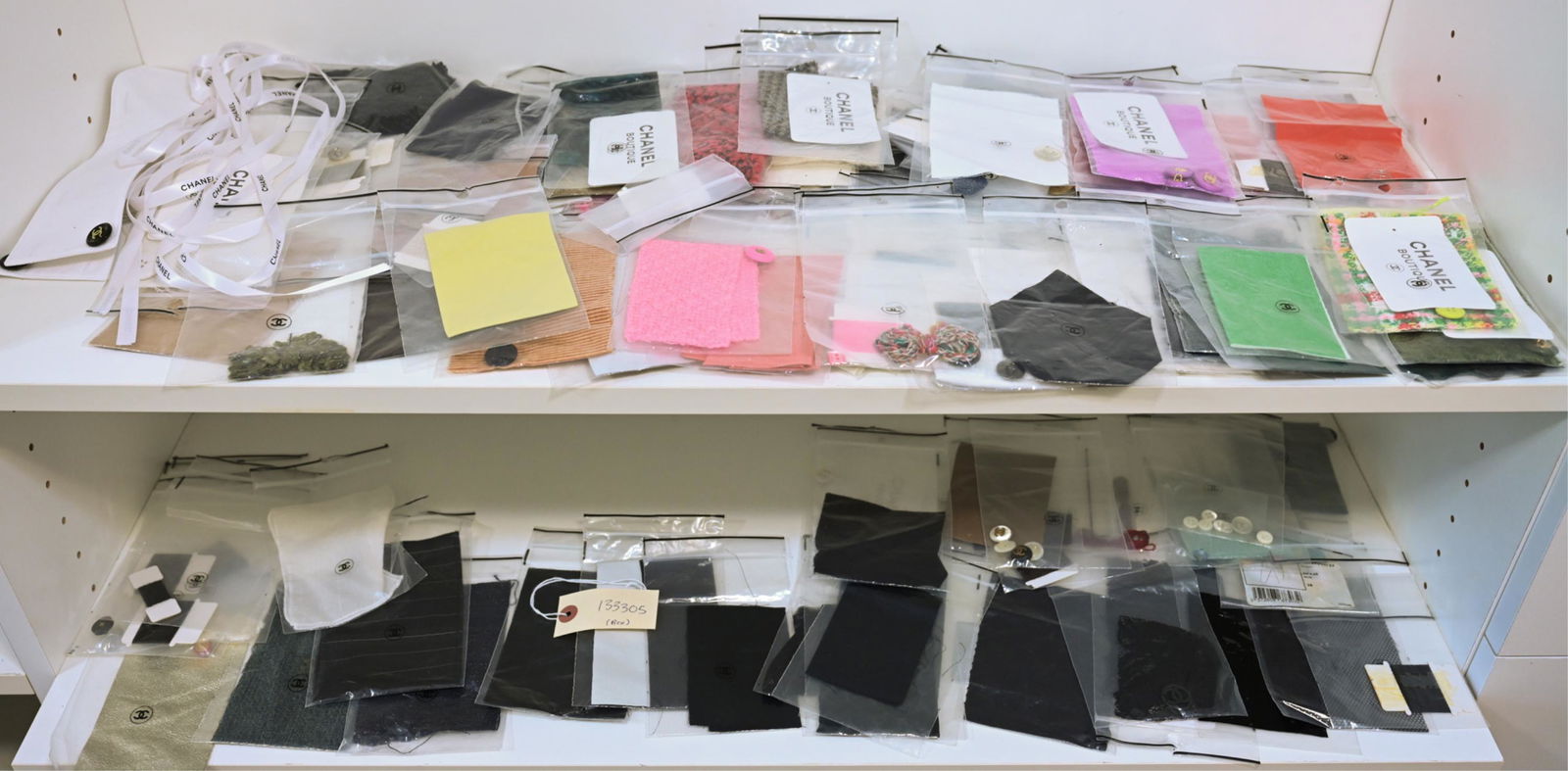 GROUPING OF CHANEL BUTTONS & FABRIC SWATCHES (1 of 11)