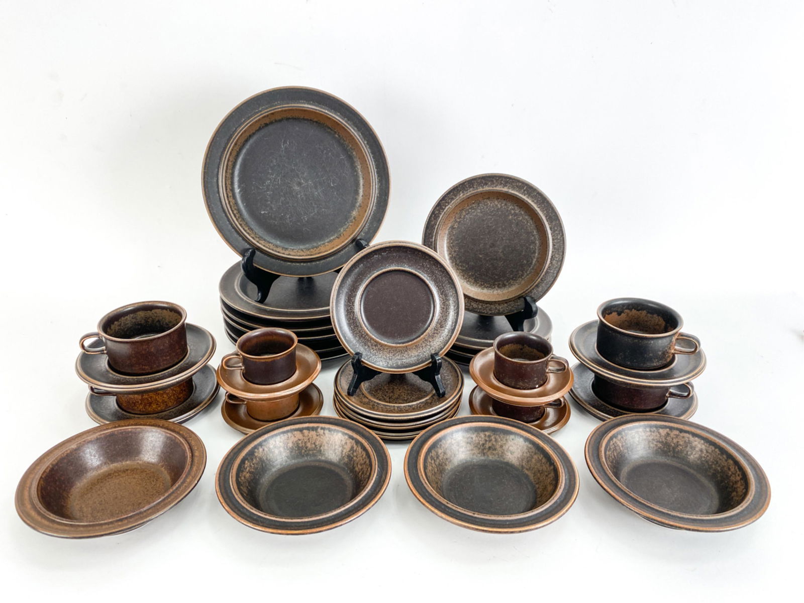 ARABIA FINLAND BROWN CERAMIC SERVICE (1 of 9)