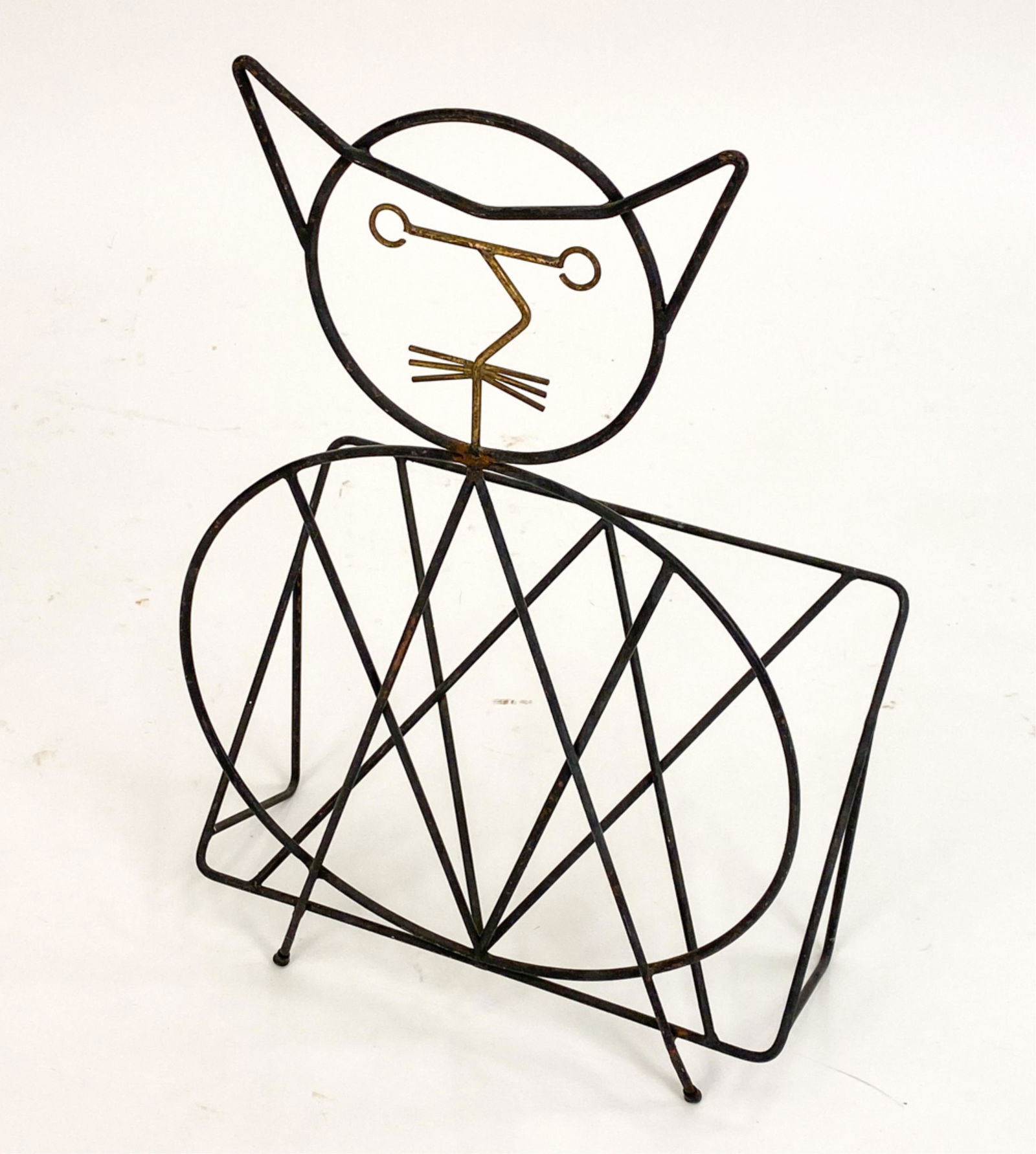 MID-CENTURY VINTAGE ITALIAN CAT MAGAZINE RACK (1 of 7)