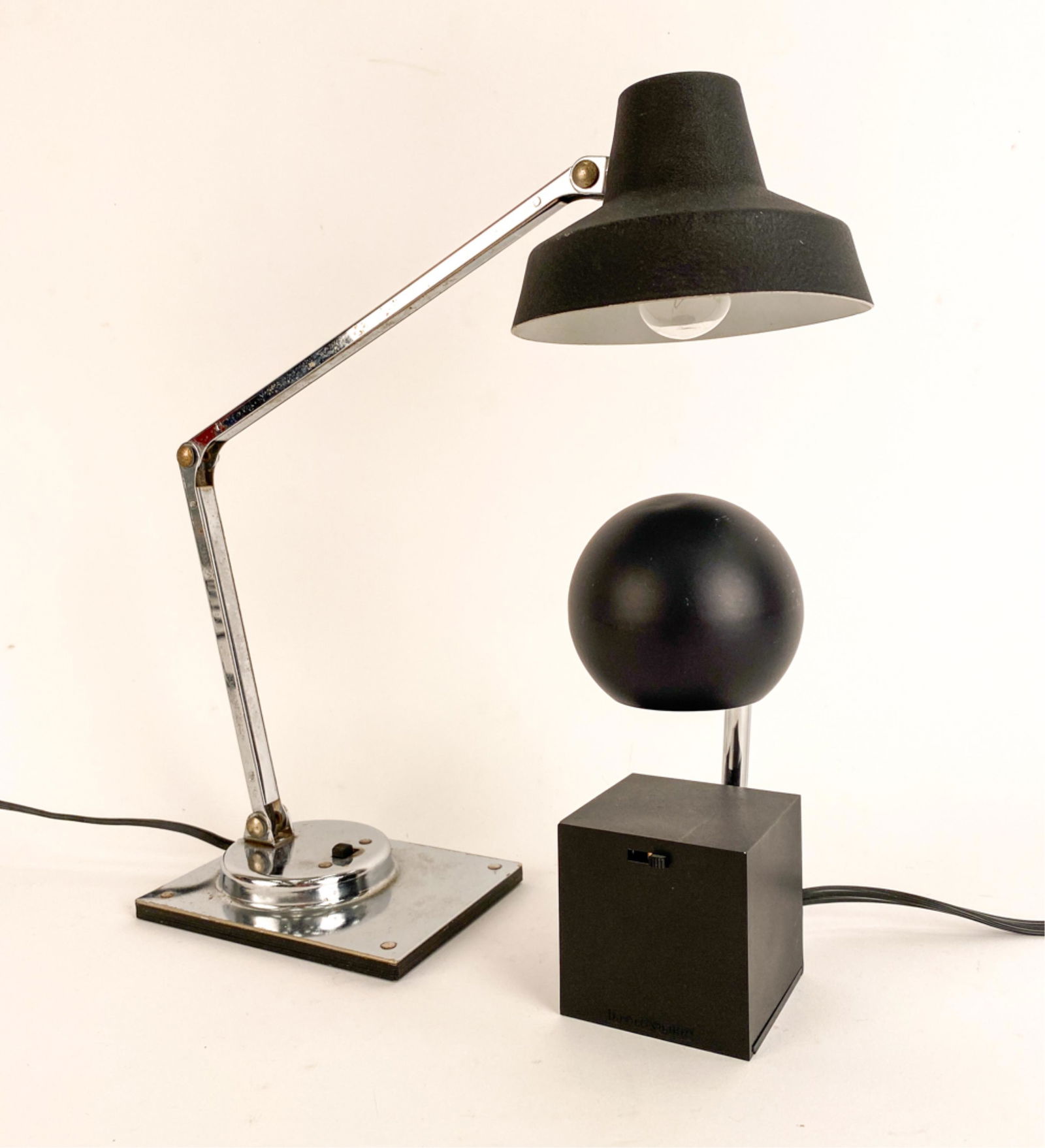 (2) MODERN DESK LAMPS INCL. LIGHTOLIER, TENSOR (1 of 9)