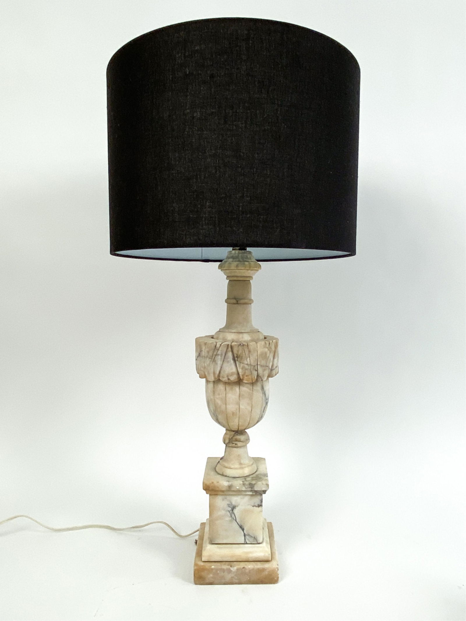 VINTAGE CARVED ALABASTER TABLE LAMP (1 of 12)