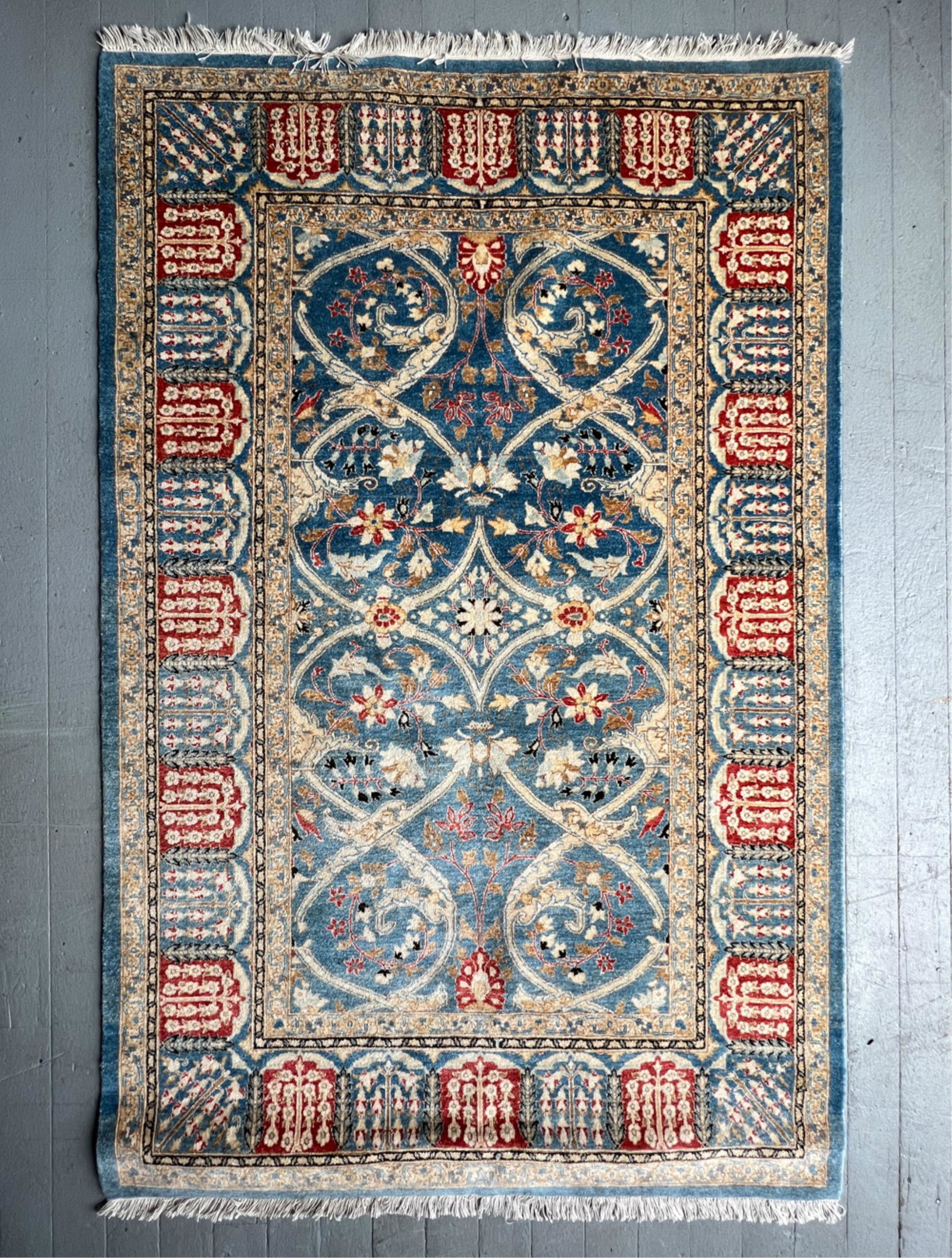HAND-KNOTTED WOOL THROW RUG (1 of 7)