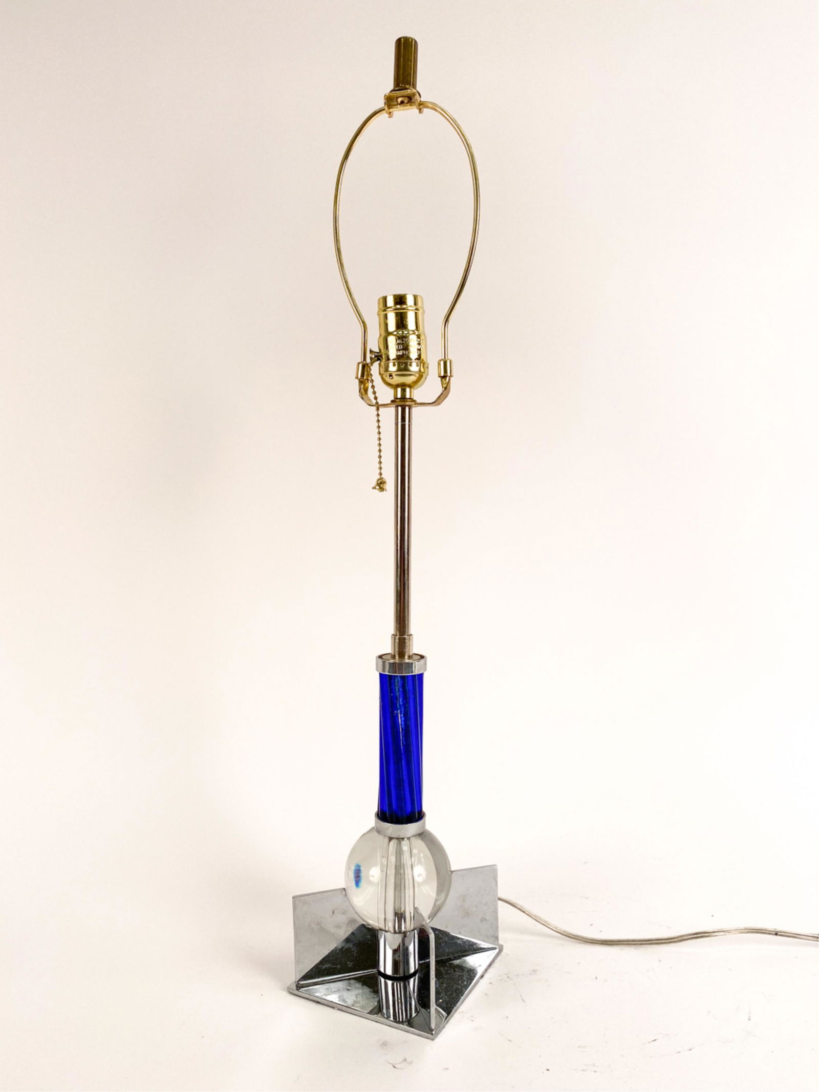 ART DECO-STYLE GLASS & CHROME TABLE LAMP (1 of 8)