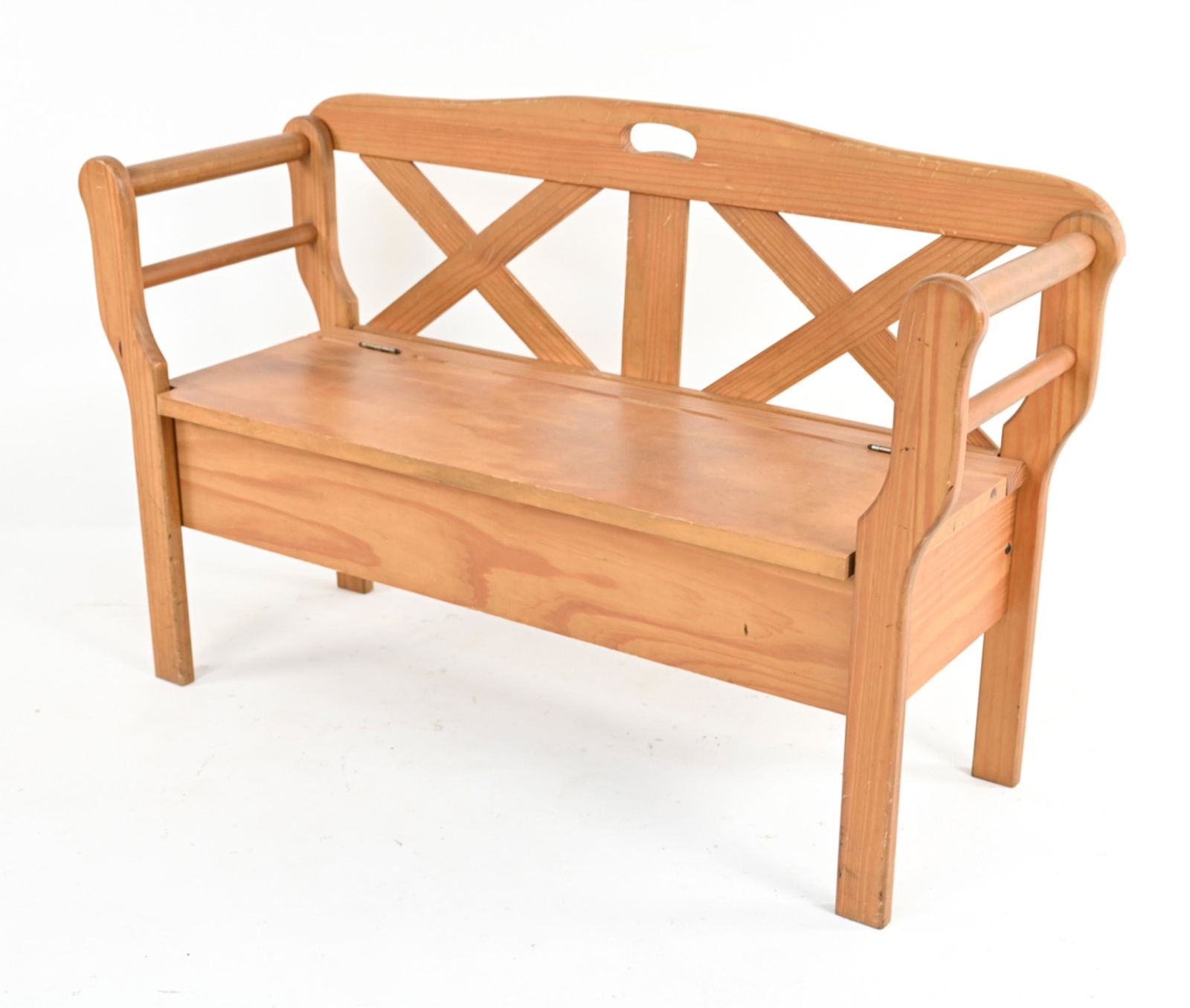 CONTEMPORARY FARMHOUSE PINE STORAGE BENCH (1 of 12)