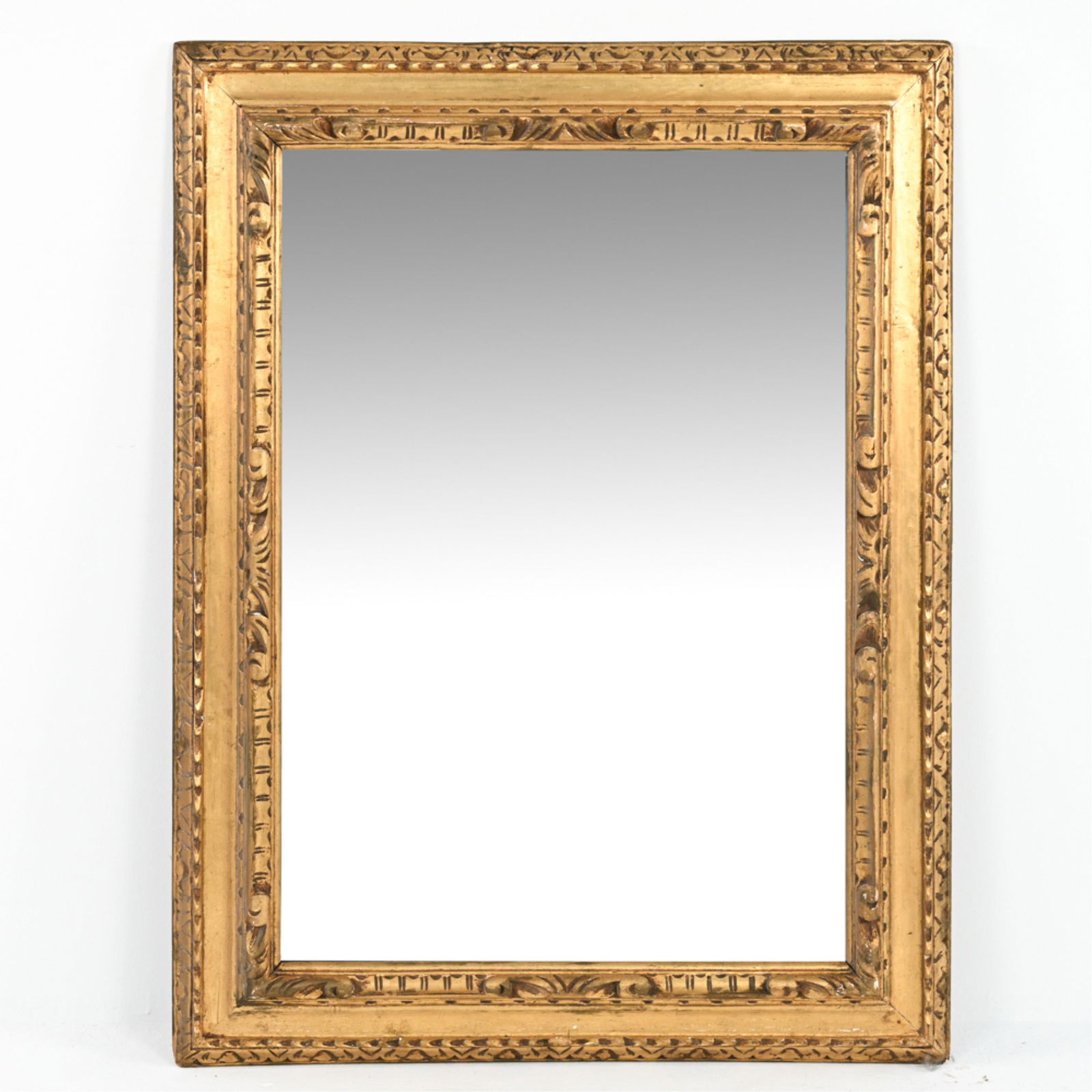 ANTIQUE GILTWOOD WALL MIRROR (1 of 5)