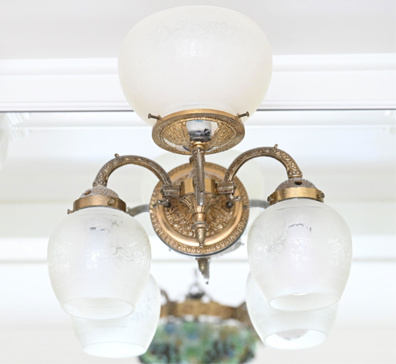 HOLLYWOOD REGENCY TRIPLE LIGHT VANITY FIXTURE (1 of 11)