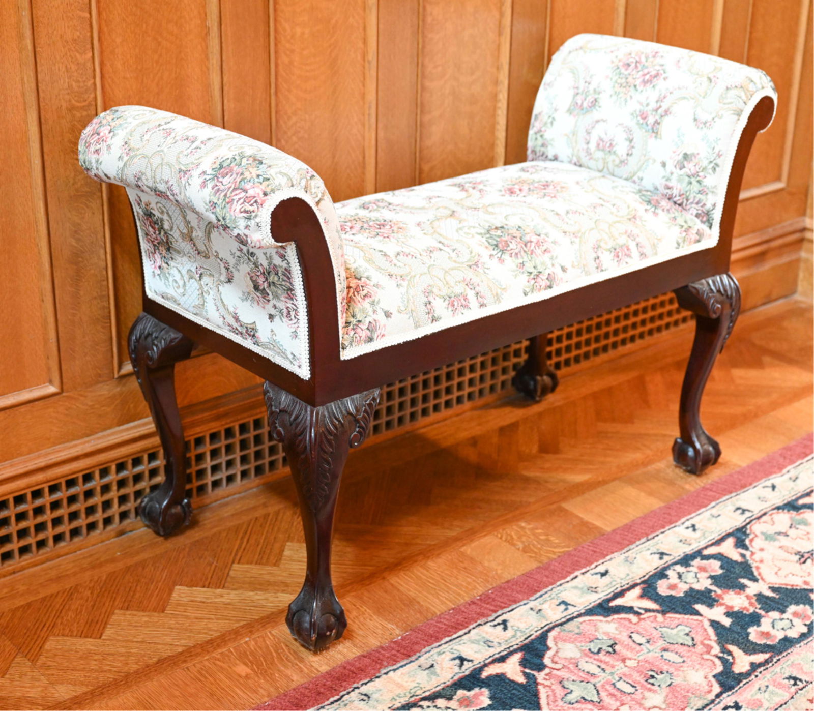 CHIPPENDALE-STYLE CLAW FOOT BENCH (1 of 10)
