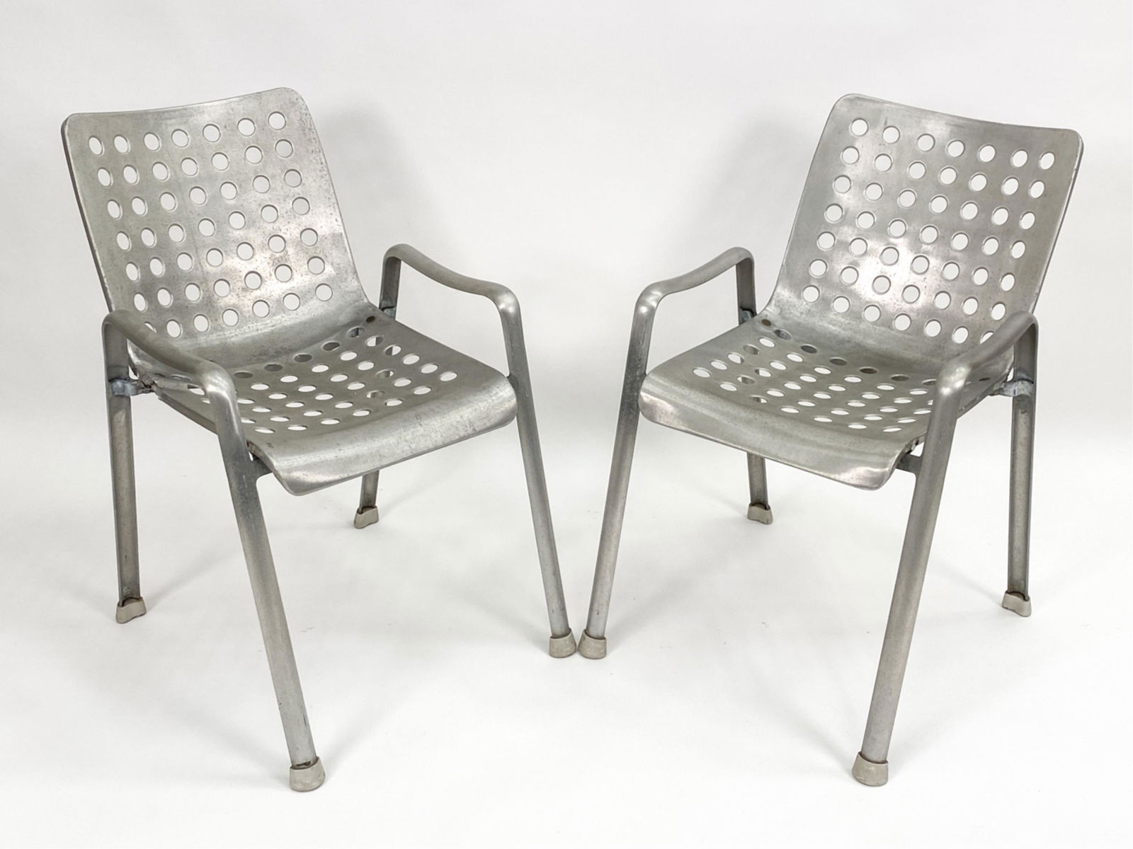 PAIR OF HANS CORAY "LANDI" STACKING CHAIRS (1 of 14)
