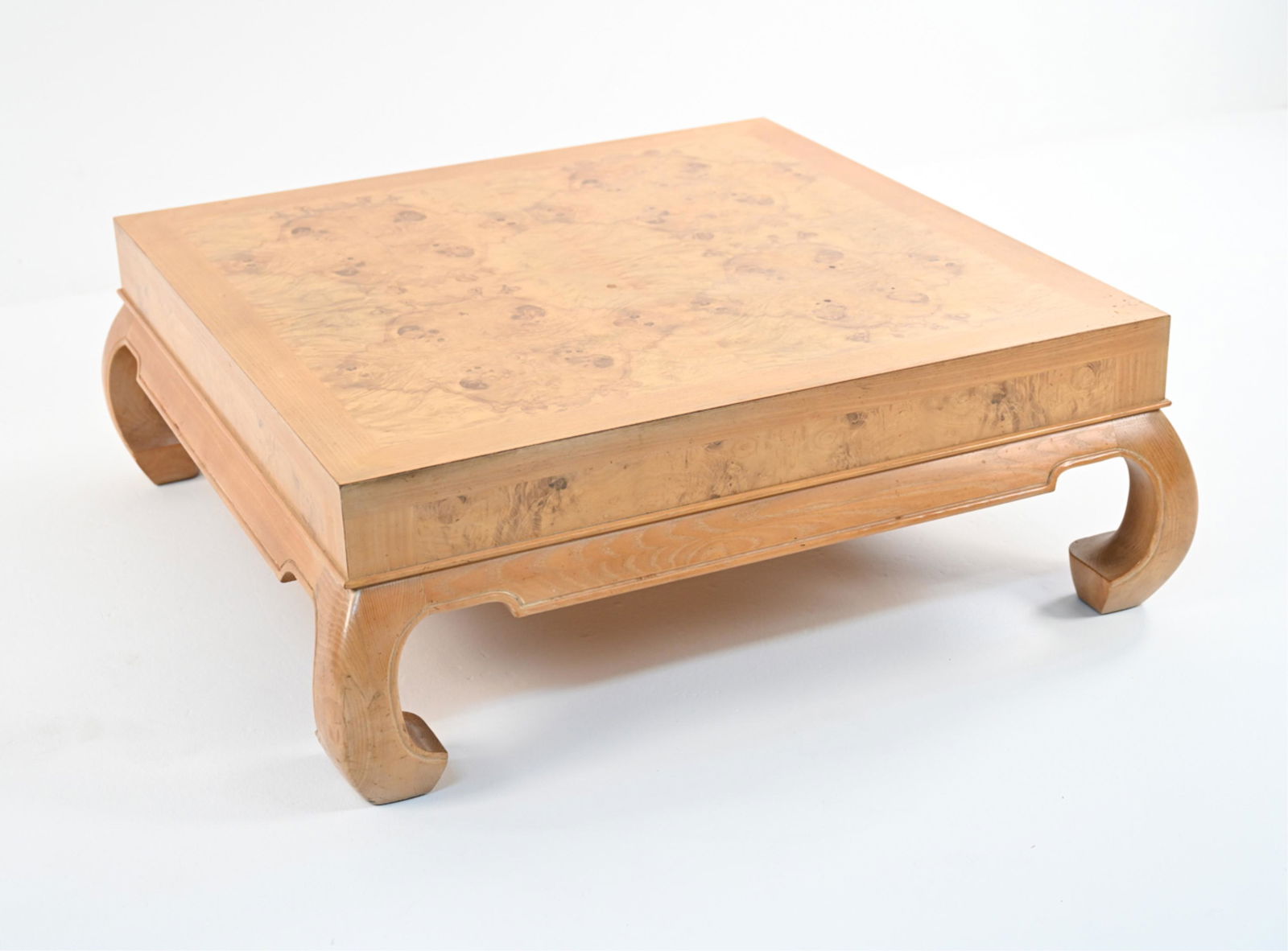 DREXEL HERITAGE CONNOISSEUR COCKTAIL TABLE (1 of 9)