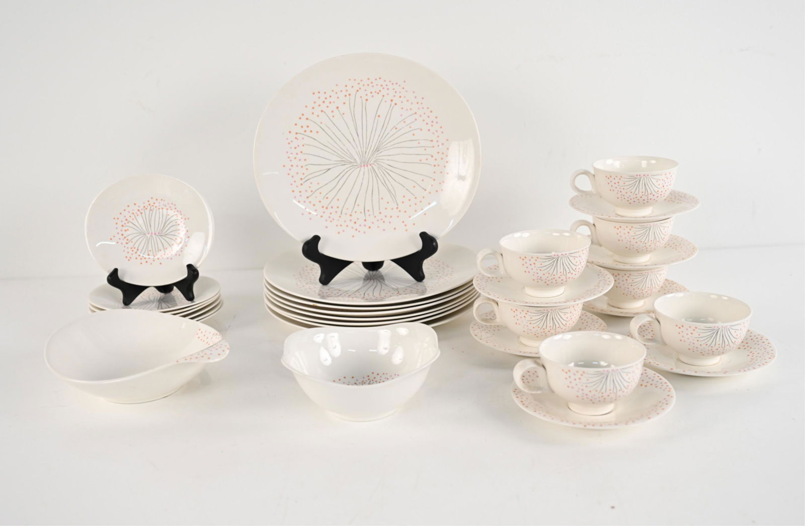 EVA ZEISEL FOR HALLCRAFT "DAWN" PORCELAIN SERVICE (1 of 9)