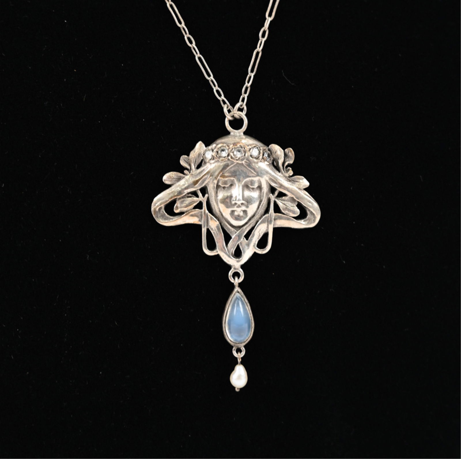 ART NOUVEAU SILVER & MOONSTONE NECKLACE (1 of 7)