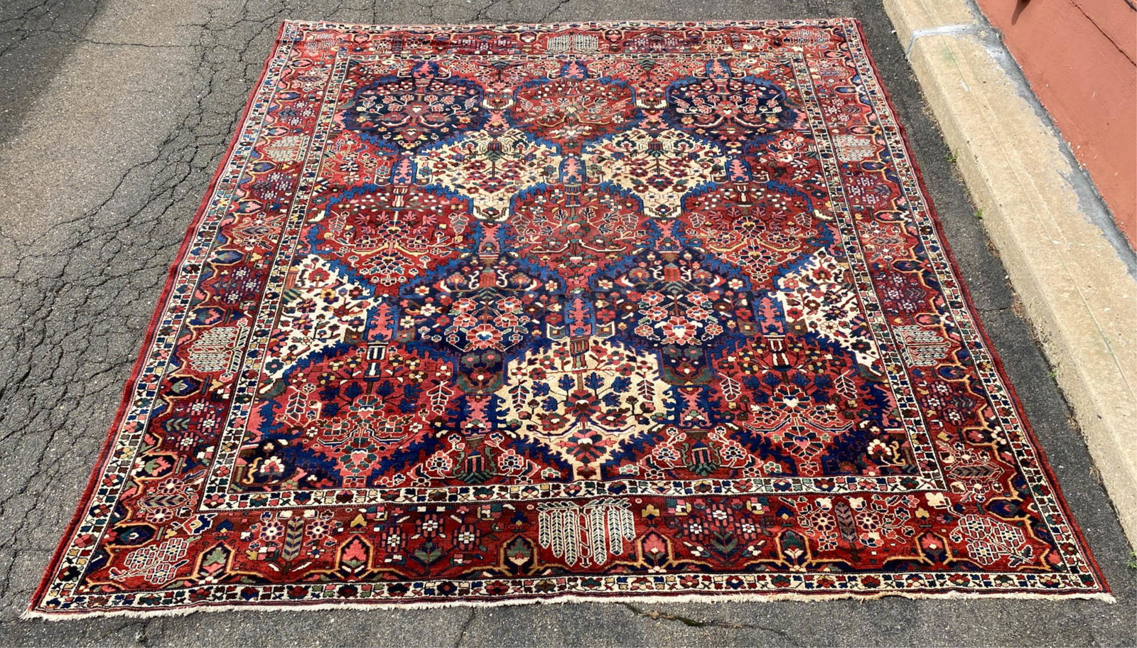 ROOM-SIZE HAND-WOVEN ORIENTAL RUG (1 of 11)