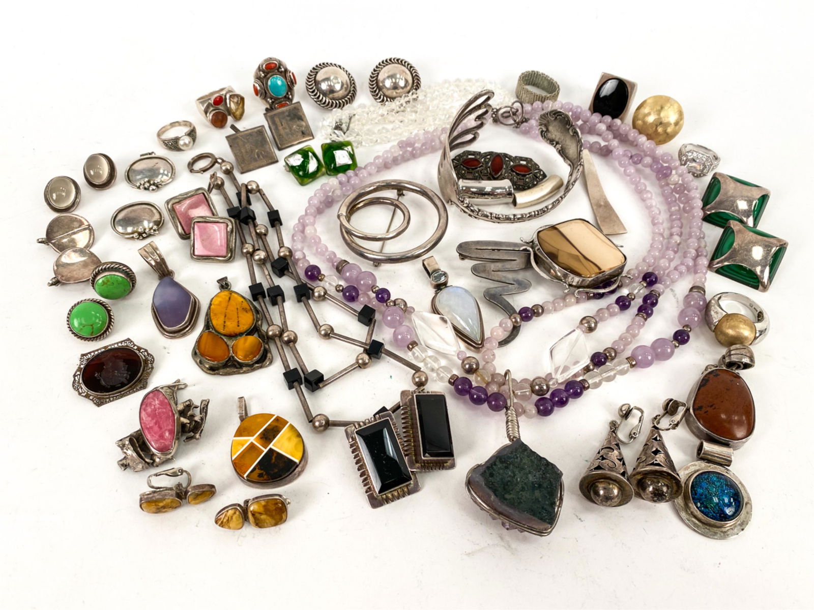GROUPING OF VINTAGE JEWELRY - MOSTLY STERLING (1 of 13)