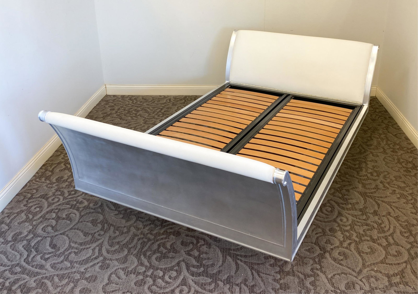 PHILLIPE STARCK CASSINA QUEEN SLEIGH BED (1 of 20)