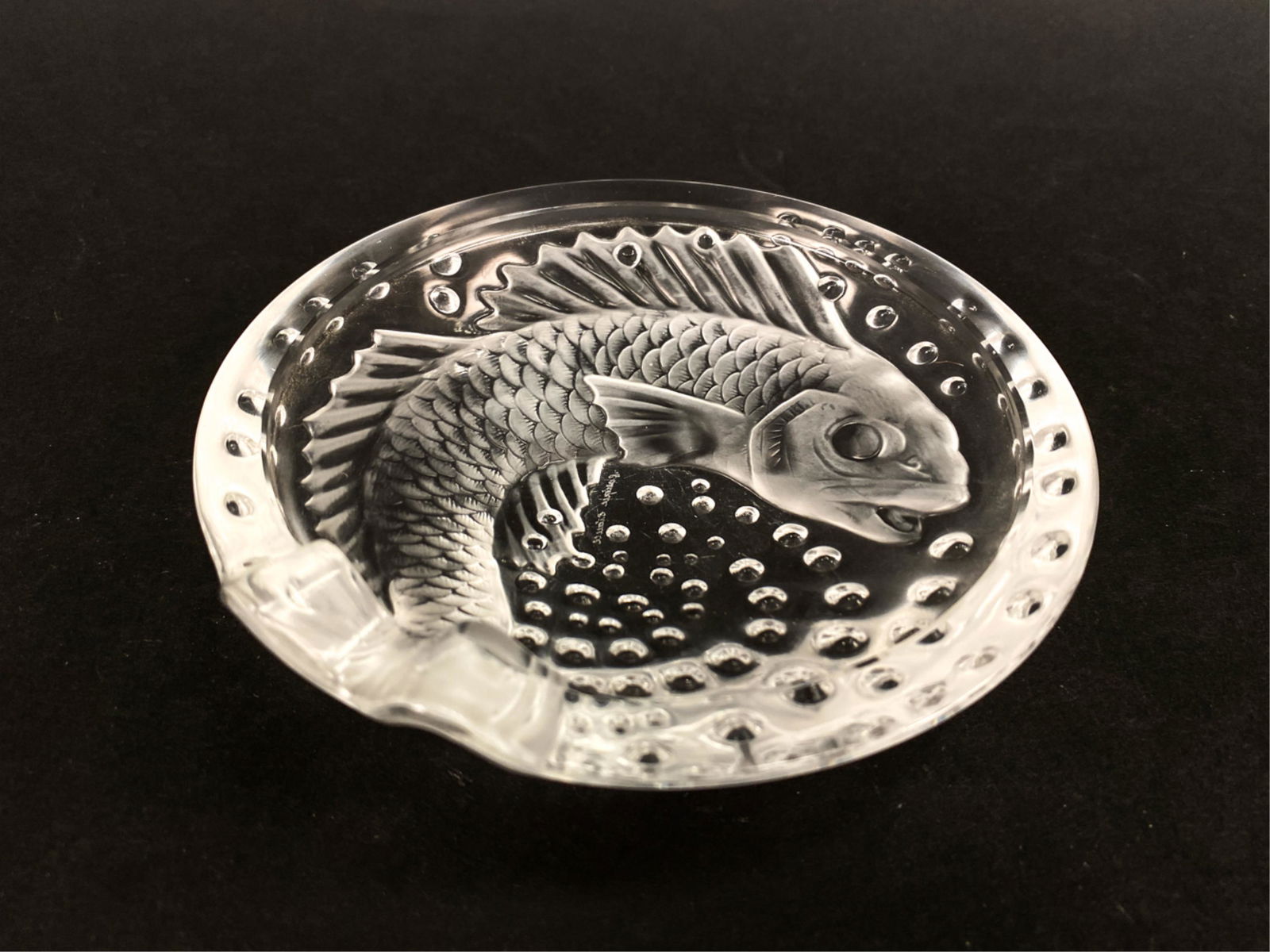 SIGNED LALIQUE GLASS FISH ASHTRAY (1 of 6)