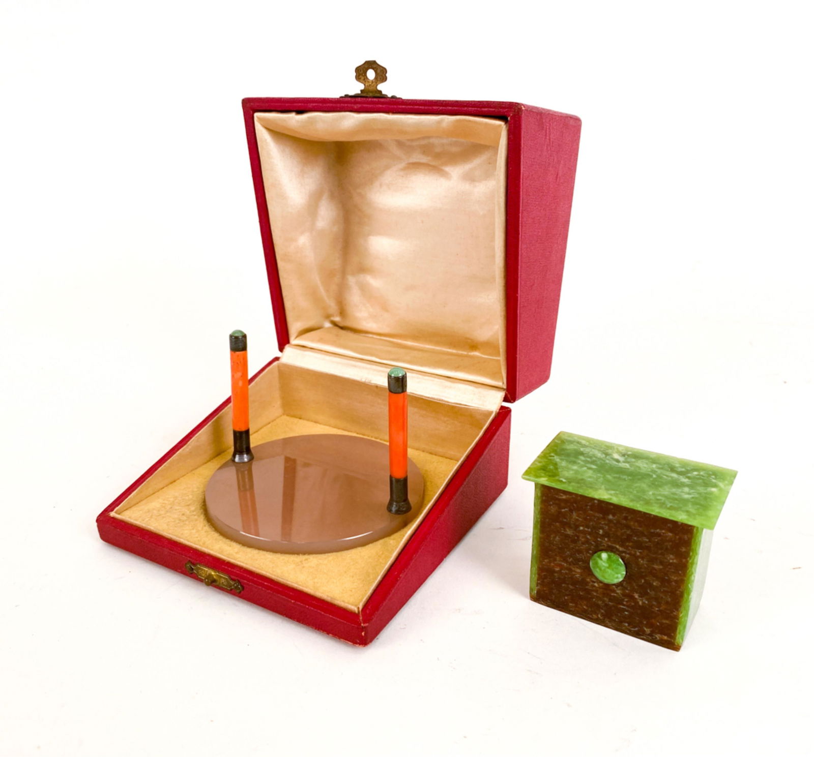 (2) BAKELITE DESK ITEMS (1 of 8)