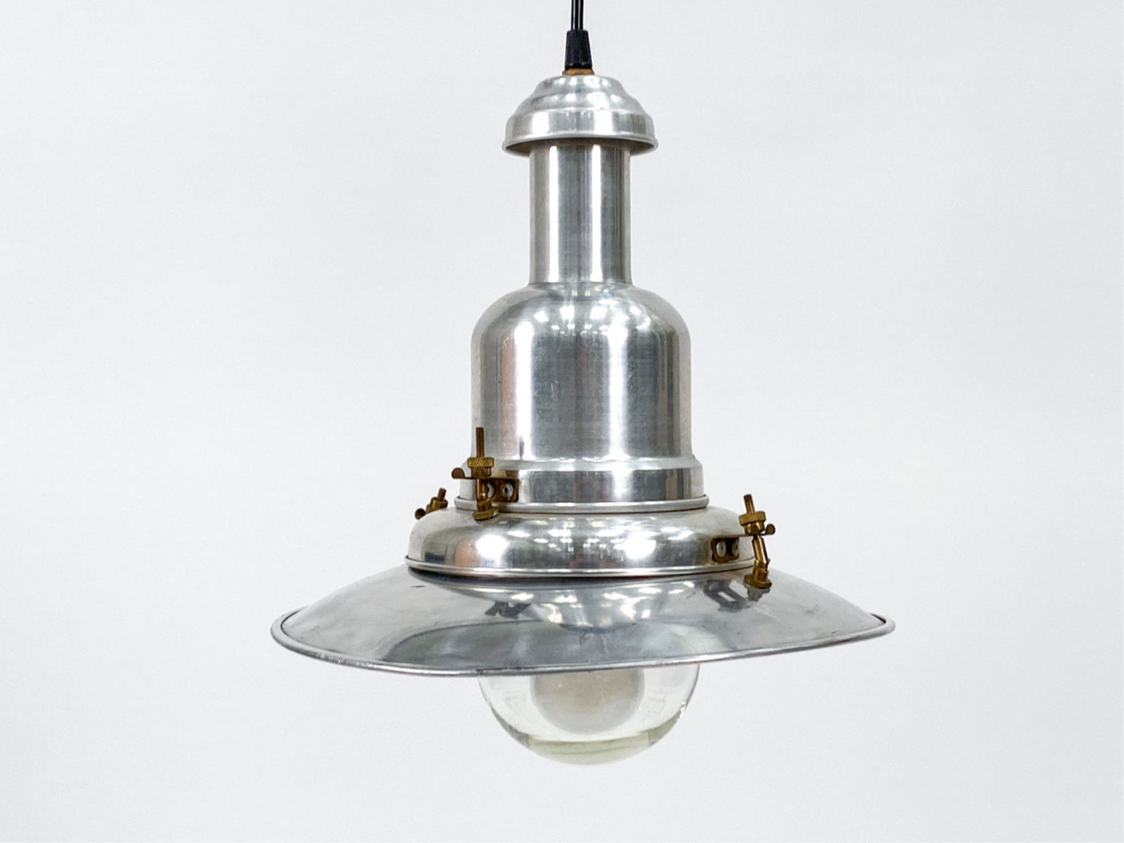 INDUSTRIAL STYLE ALUMINUM PENDANT LIGHT (1 of 5)
