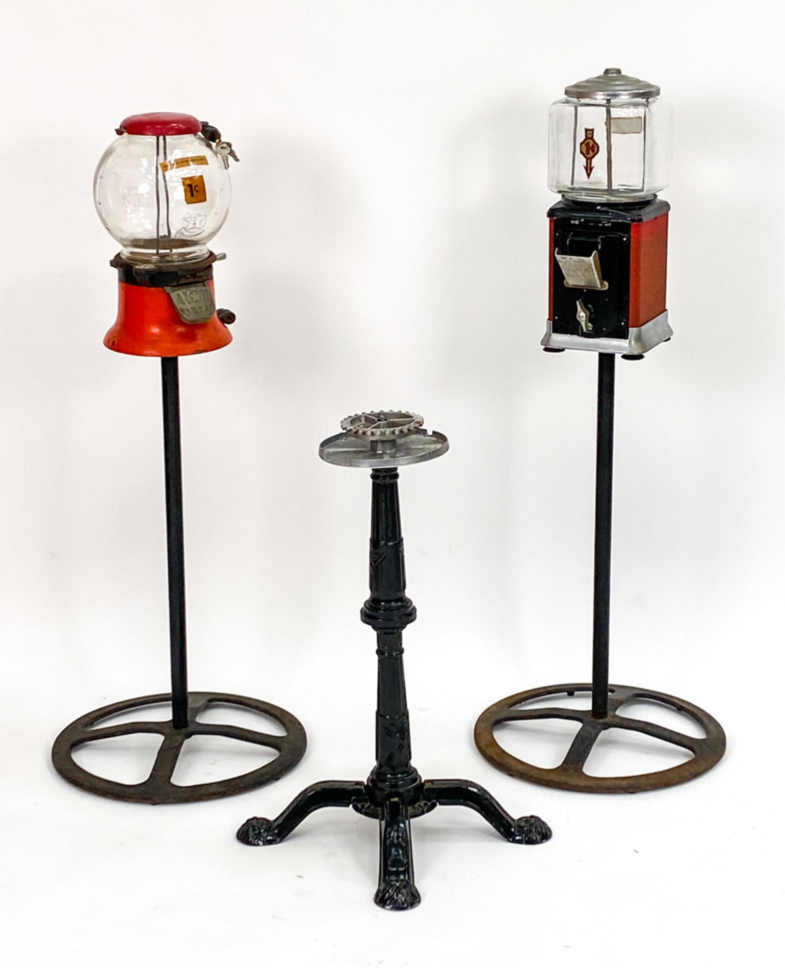 (2) VINTAGE GUMBALL MACHINES & (3) STANDS (1 of 18)