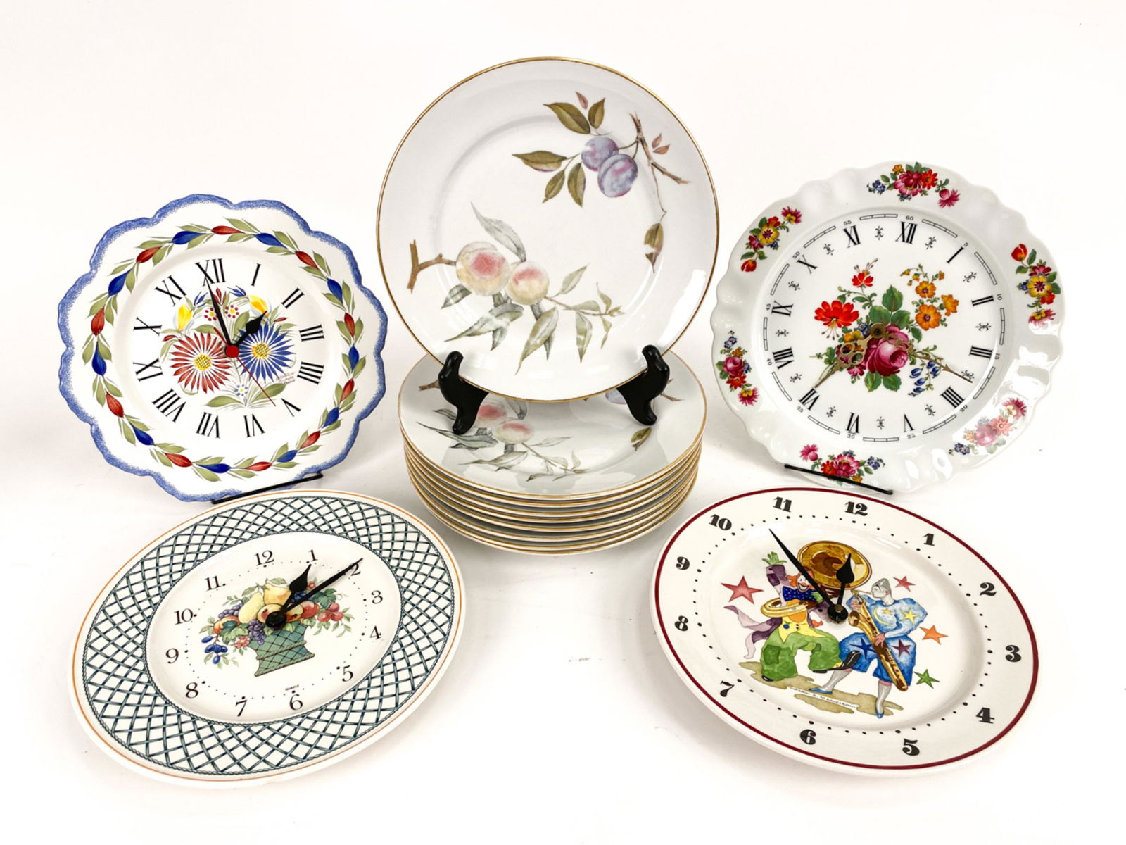 GROUPING OF PORCELAIN PLATES & WALL CLOCKS (1 of 13)