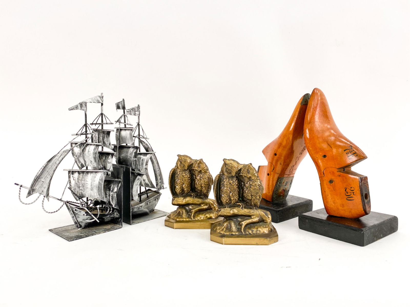 (3) PAIRS OF BOOKENDS (1 of 8)