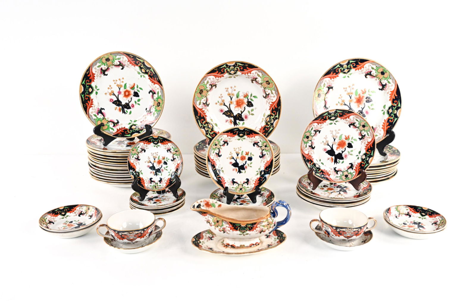 ANTIQUE ROYAL DOULTON "MATSUMAI" PORCELAIN SERVICE (1 of 18)