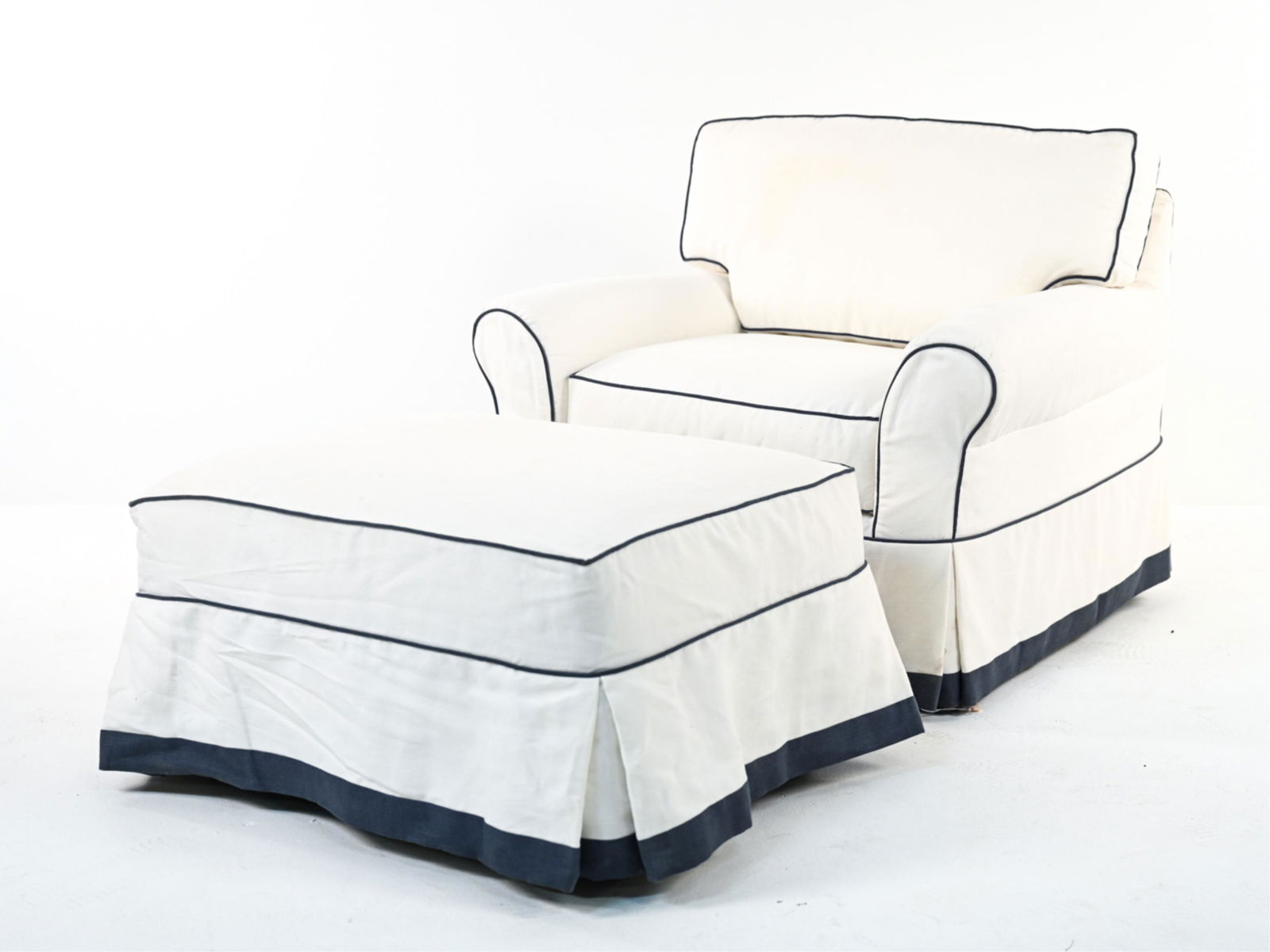 CRATE & BARREL LINEN SLIPCOVERED CHAIR & OTTOMAN (1 of 15)