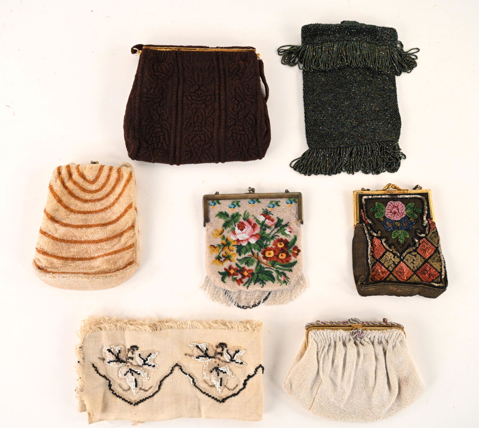 (6) ANTIQUE & VINTAGE BEADED PURSES INCL. LEDERER (1 of 17)