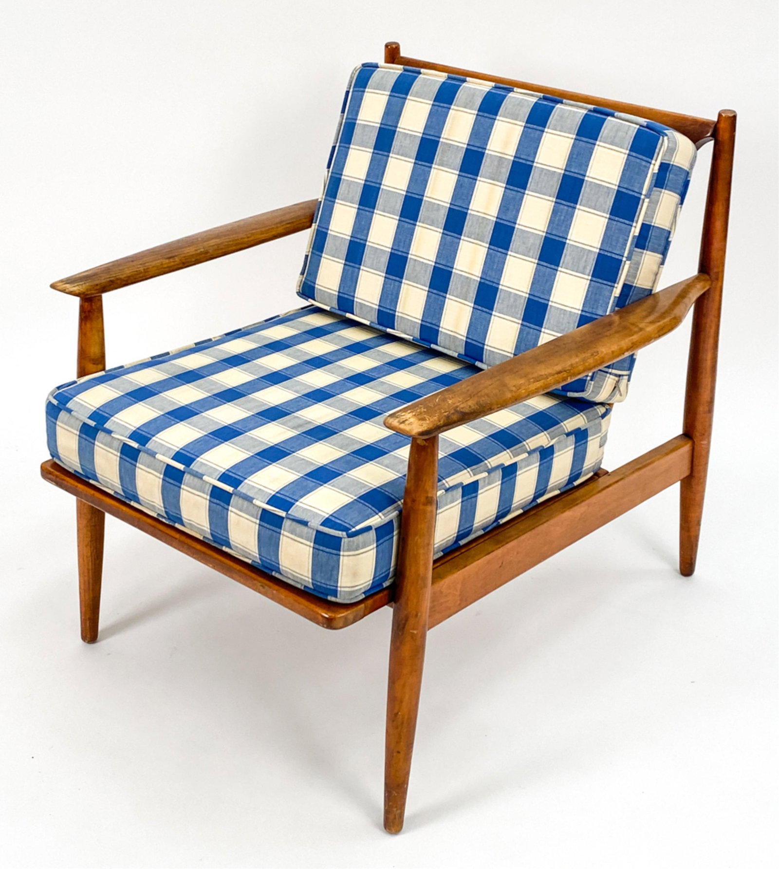 VINTAGE SCANDINAVIAN STYLE LOUNGE CHAIR (1 of 14)