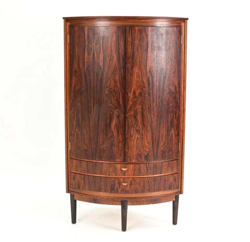AGNER CHRISTOFFERSEN ROSEWOOD CORNER CABINET (1 of 8)