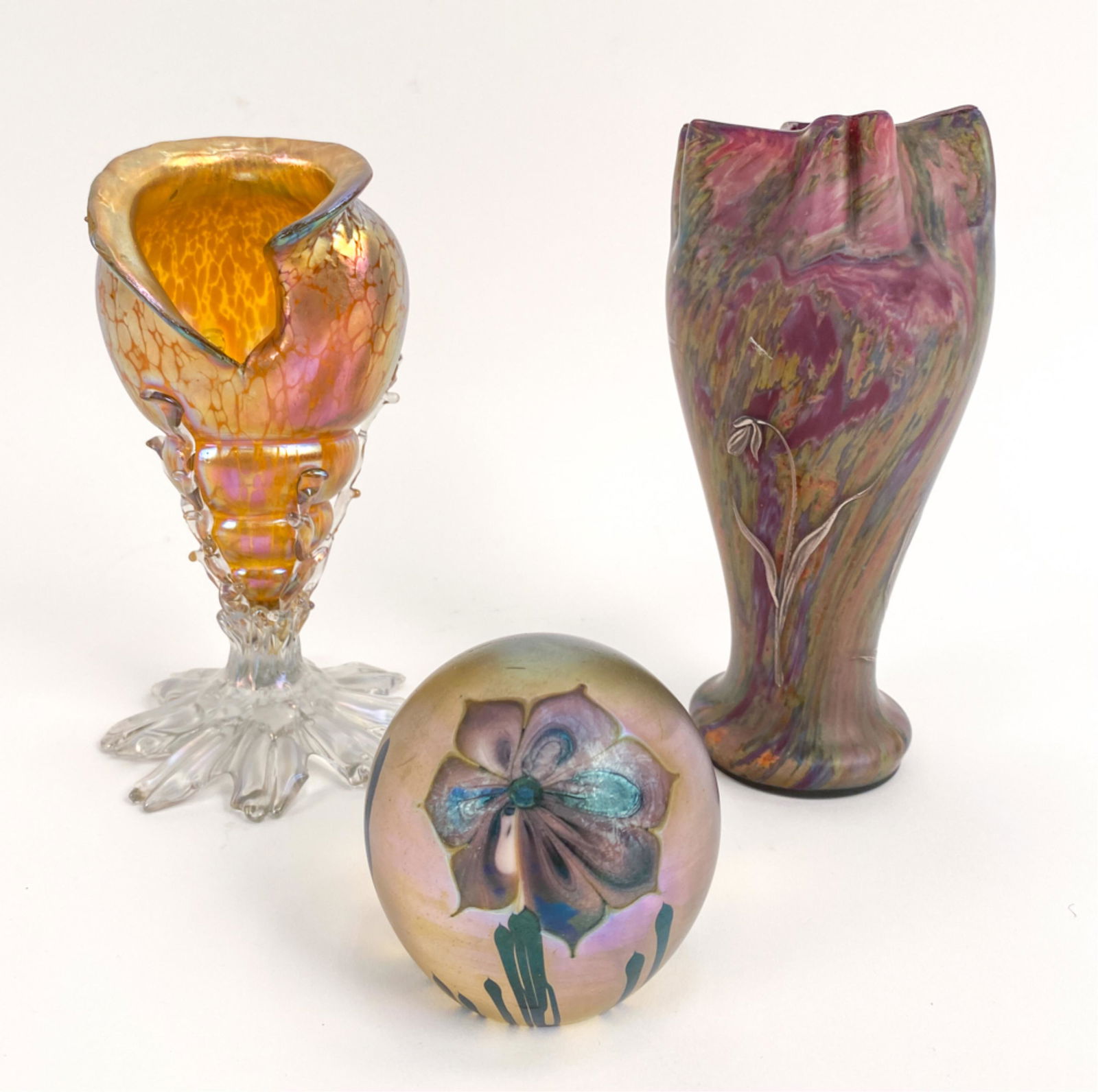 GROUPING OF ART GLASS INCL. IRIDESCENT (1 of 9)