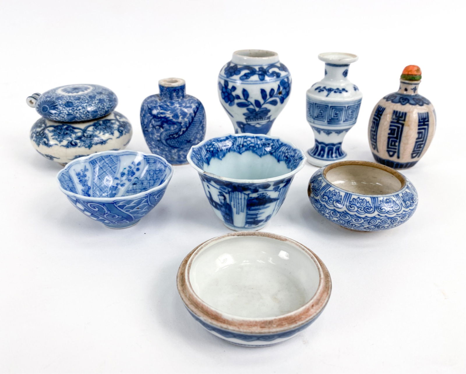 GROUPING DIMINUTIVE CHINESE BLUE & WHITE PORCELAIN (1 of 13)