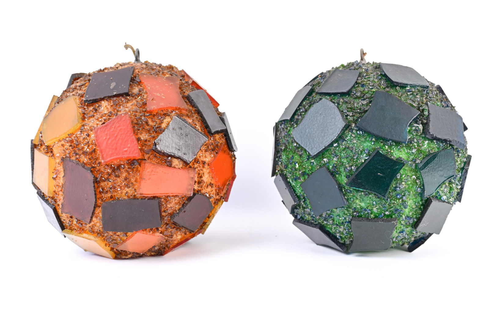 (2) MID-CENTURY CHUNKY RESIN GLOBE PENDANT LIGHTS (1 of 15)