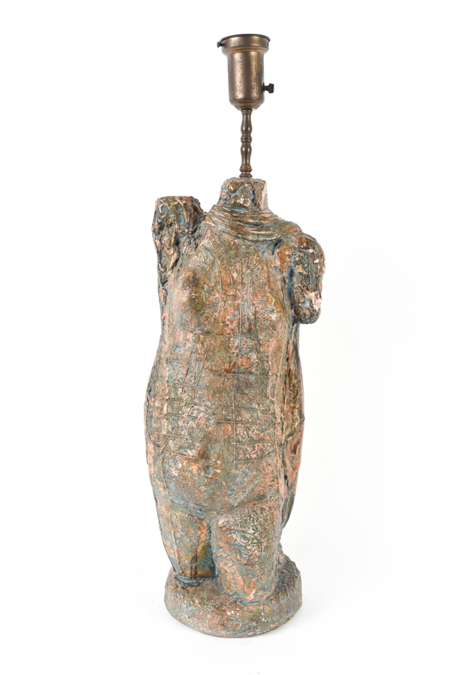 BRUTALIST FIGURATIVE SCULPTURAL PLASTER TABLE LAMP (1 of 16)