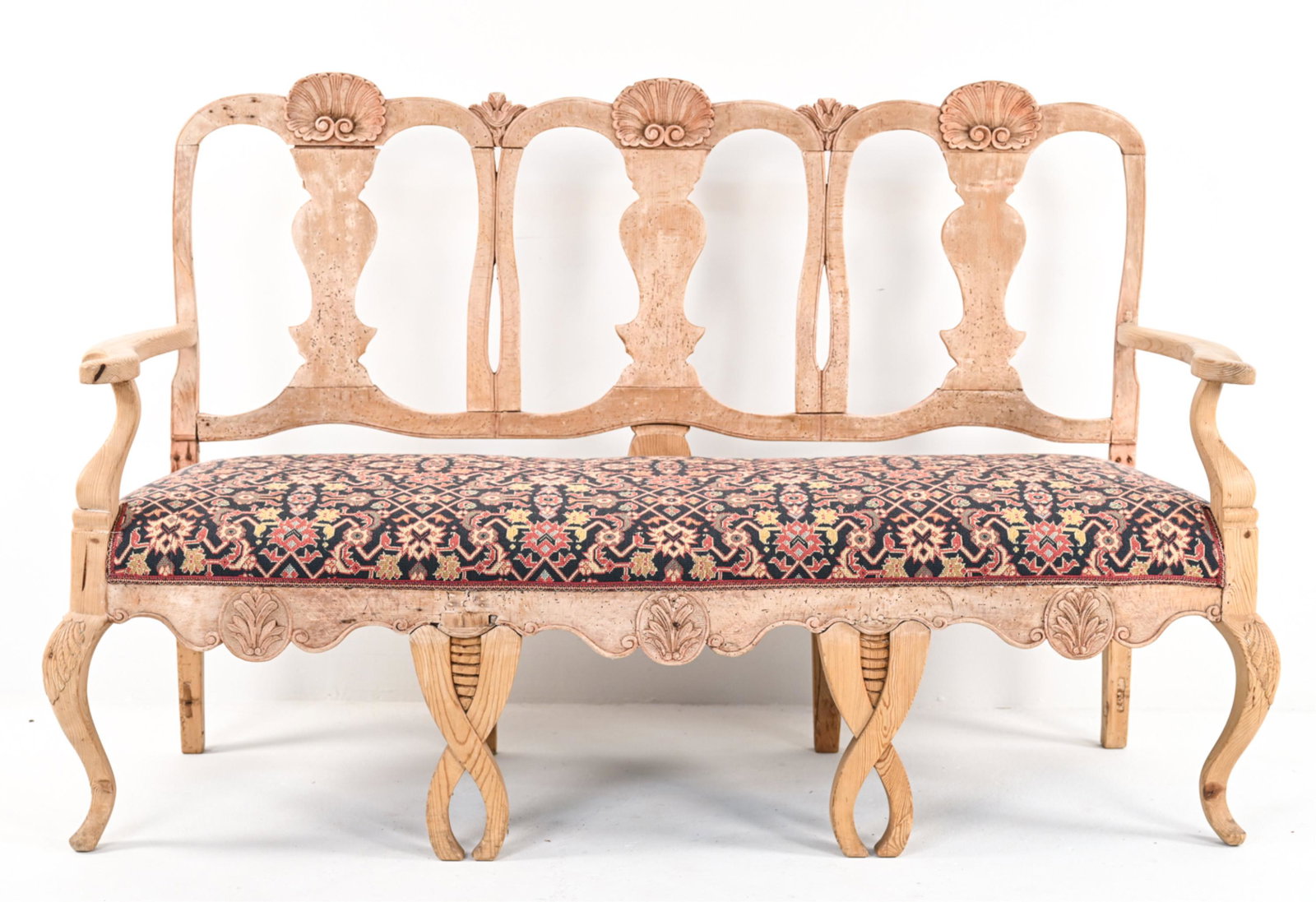 ANTIQUE CARVED PINE CHIPPENDALE STYE BENCH (1 of 19)