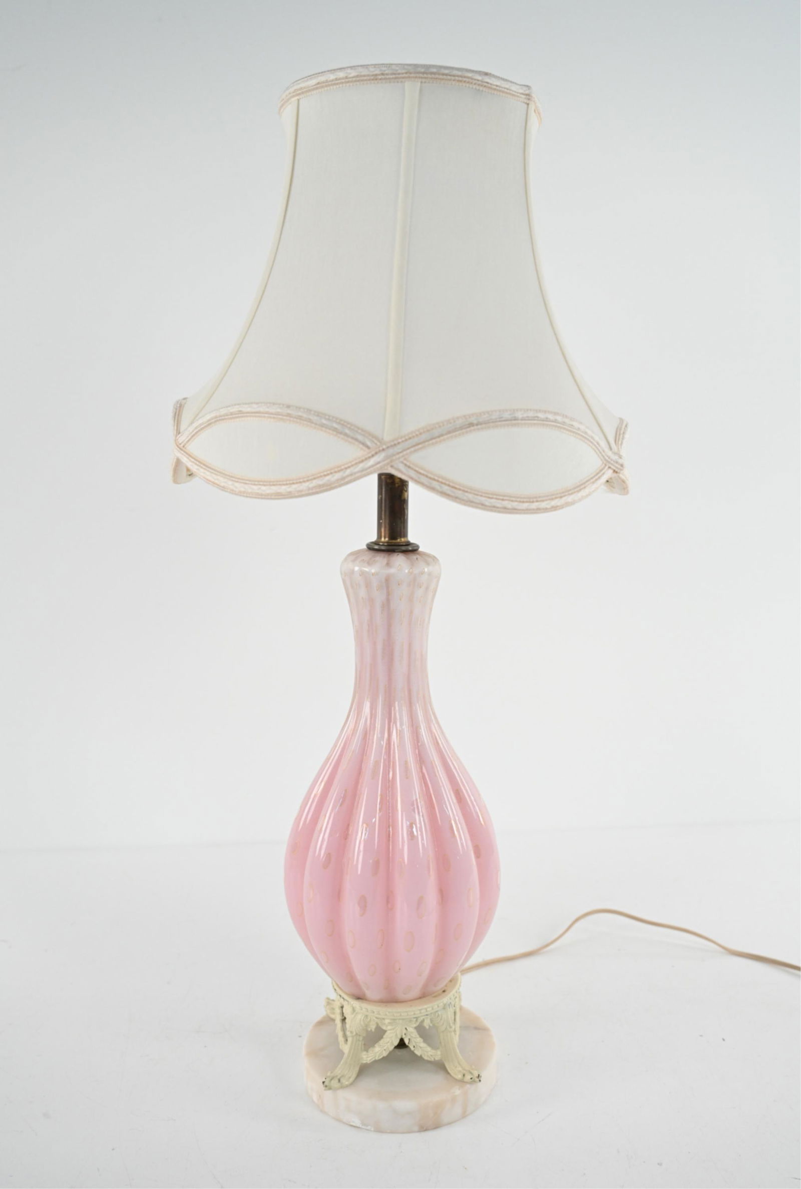 MID-CENTURY VENETIAN GLASS TABLE LAMP (1 of 10)