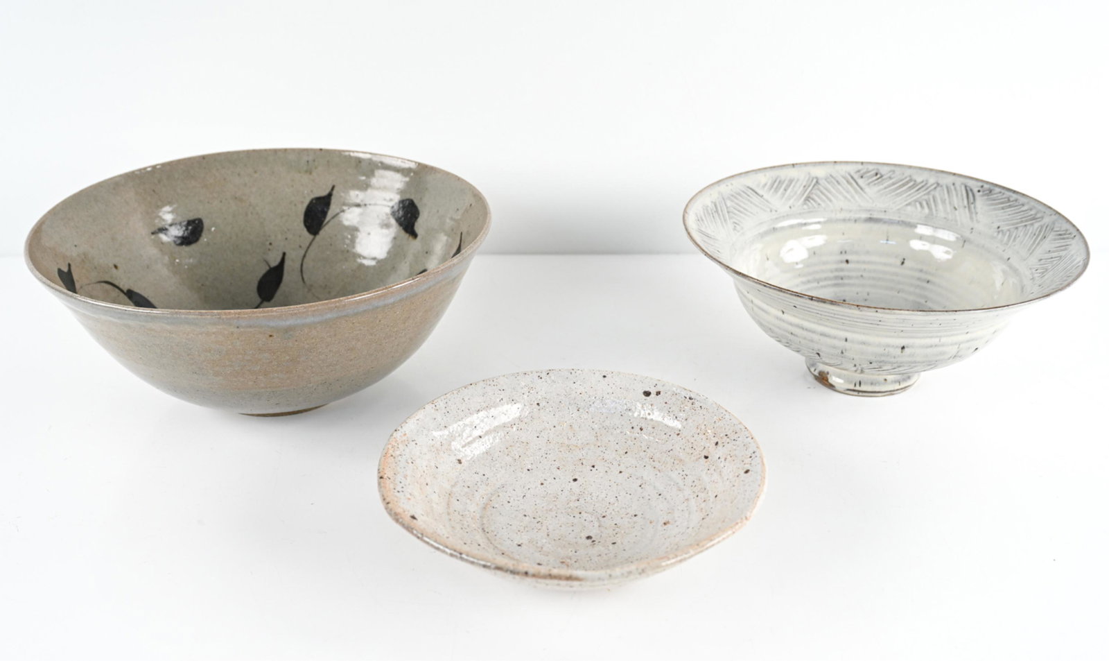 (3) LARGE STUDIO POTTERY EARTHENWARE BOWLS (1 of 14)