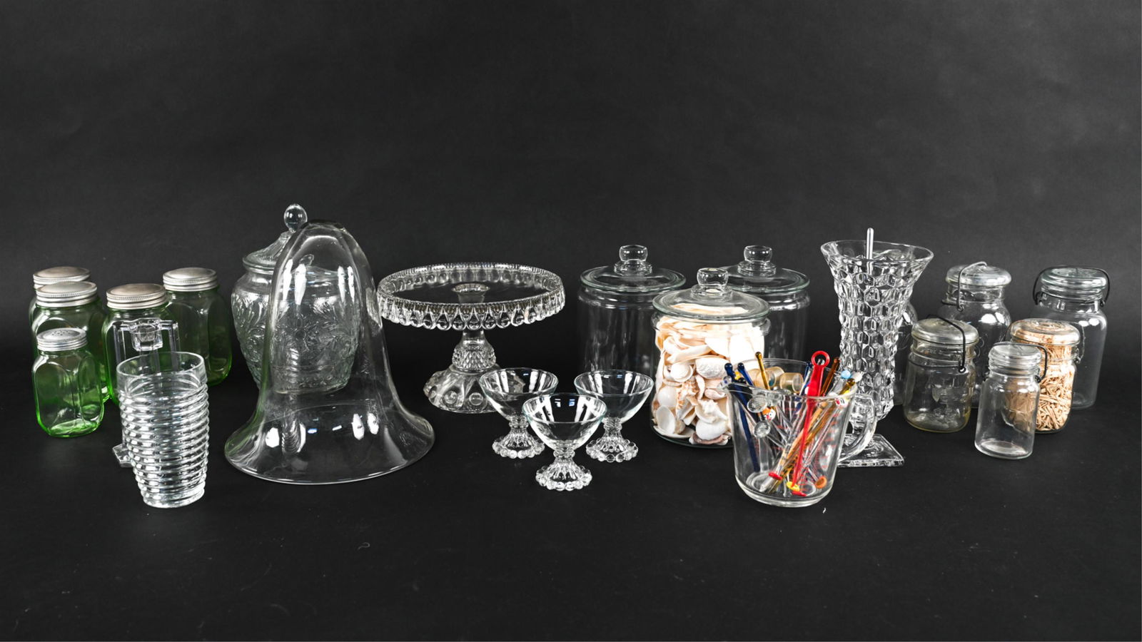 GROUPING OF VINTAGE GLASS KITCHEN & TABLEWARE (1 of 10)