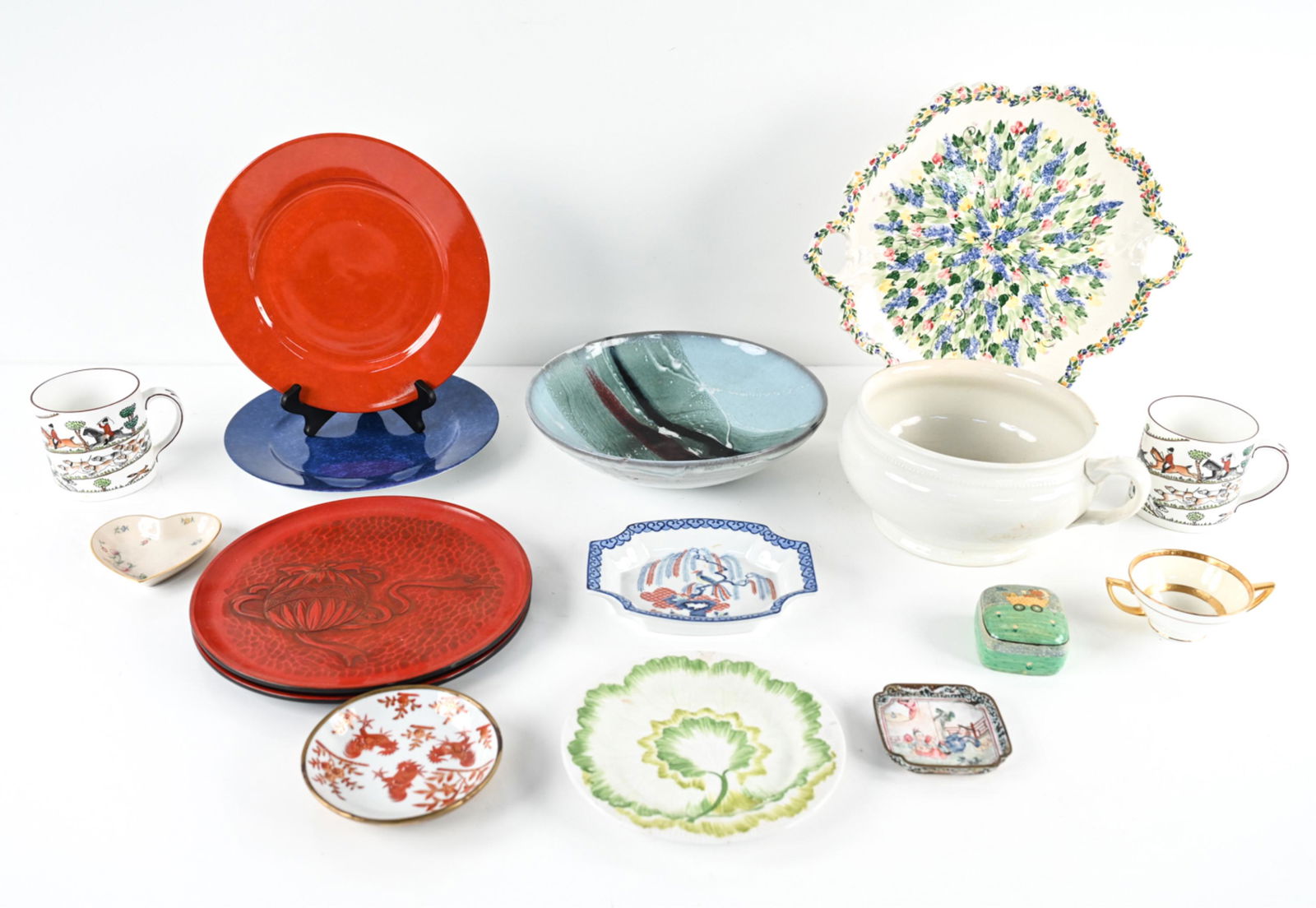 GROUPING OF DECORATIVE PORCELAIN & CERAMICS (1 of 9)