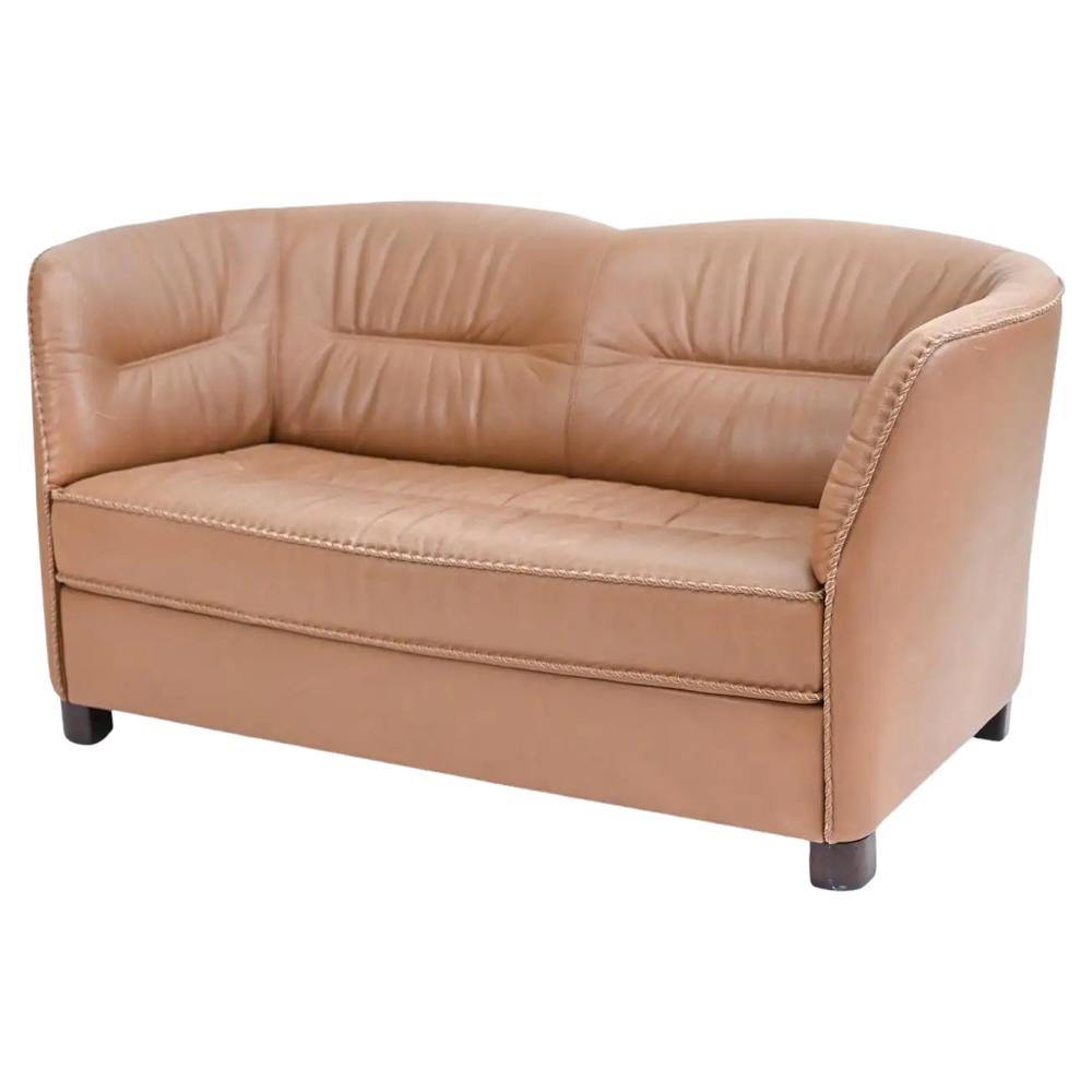 BERG FURNITURE MODERN LEATHER WHIPSTITCHED SETTEE (1 of 10)