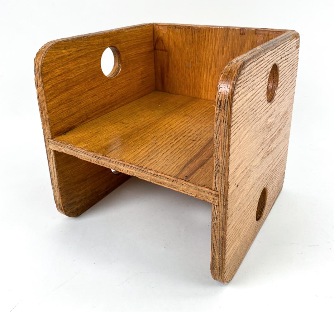 BAUHAUS CHILDS CHAIR (1 of 11)