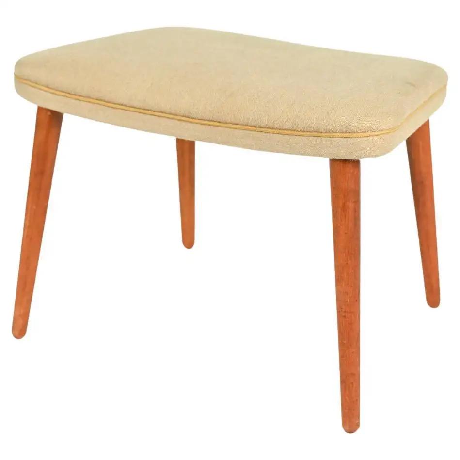 ILLUM WIKKELSO MODEL 91 DANISH STOOL (1 of 11)