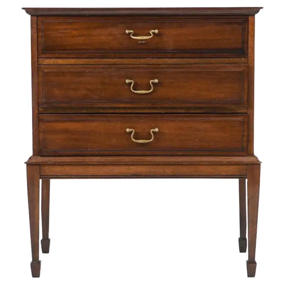 FRITS HENNINGSEN PETITE 3-DRAWER MAHOGANY CHEST (1 of 14)