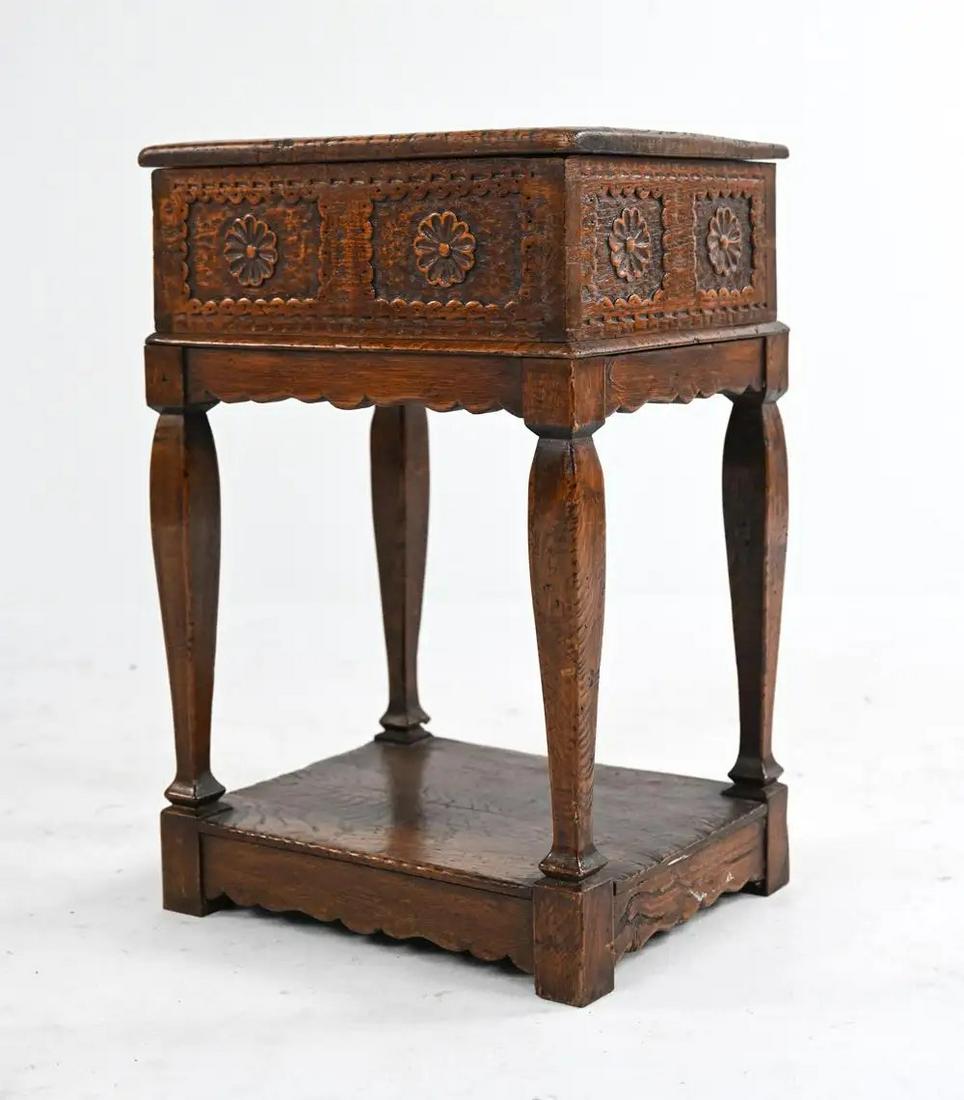 ANTIQUE BAROQUE-STYLE CARVED OAK BIBLE BOX (1 of 15)